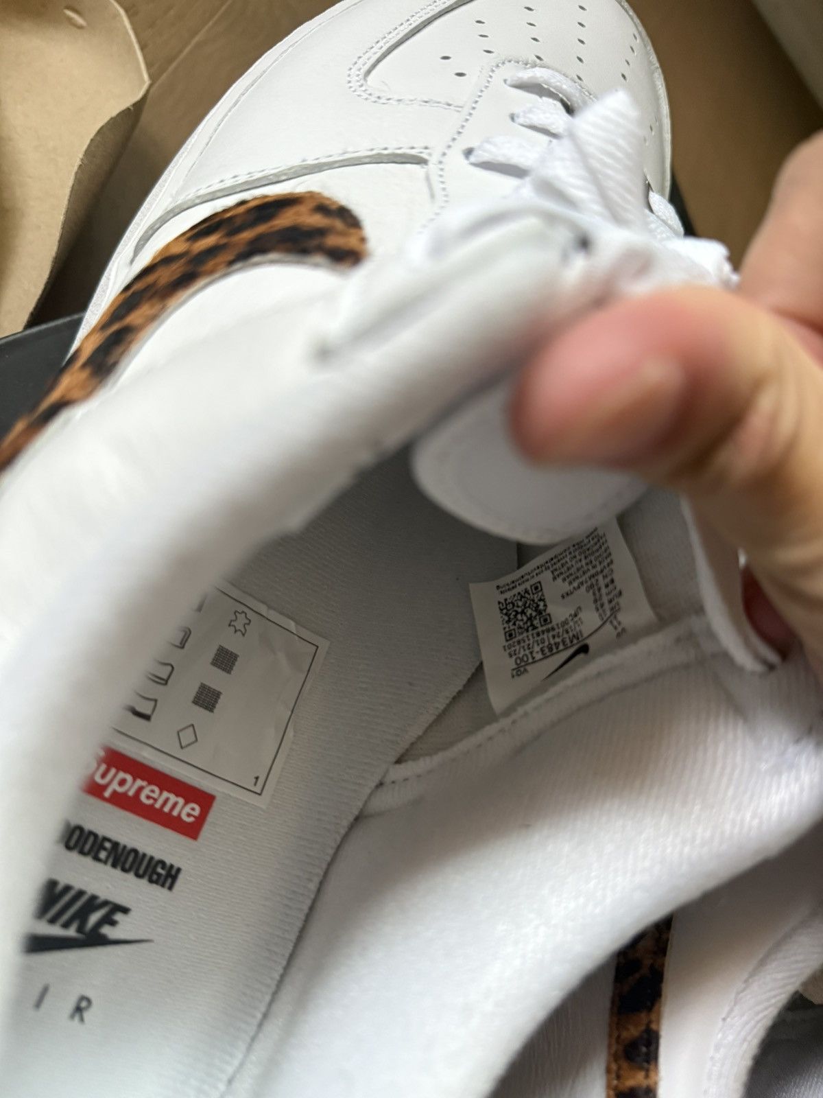GOODENOUGH × Supreme Nike Supreme Air Force 1 x GOODENOUGH White/size 11 DS New Size US 11 / EU 44 - 8 Thumbnail