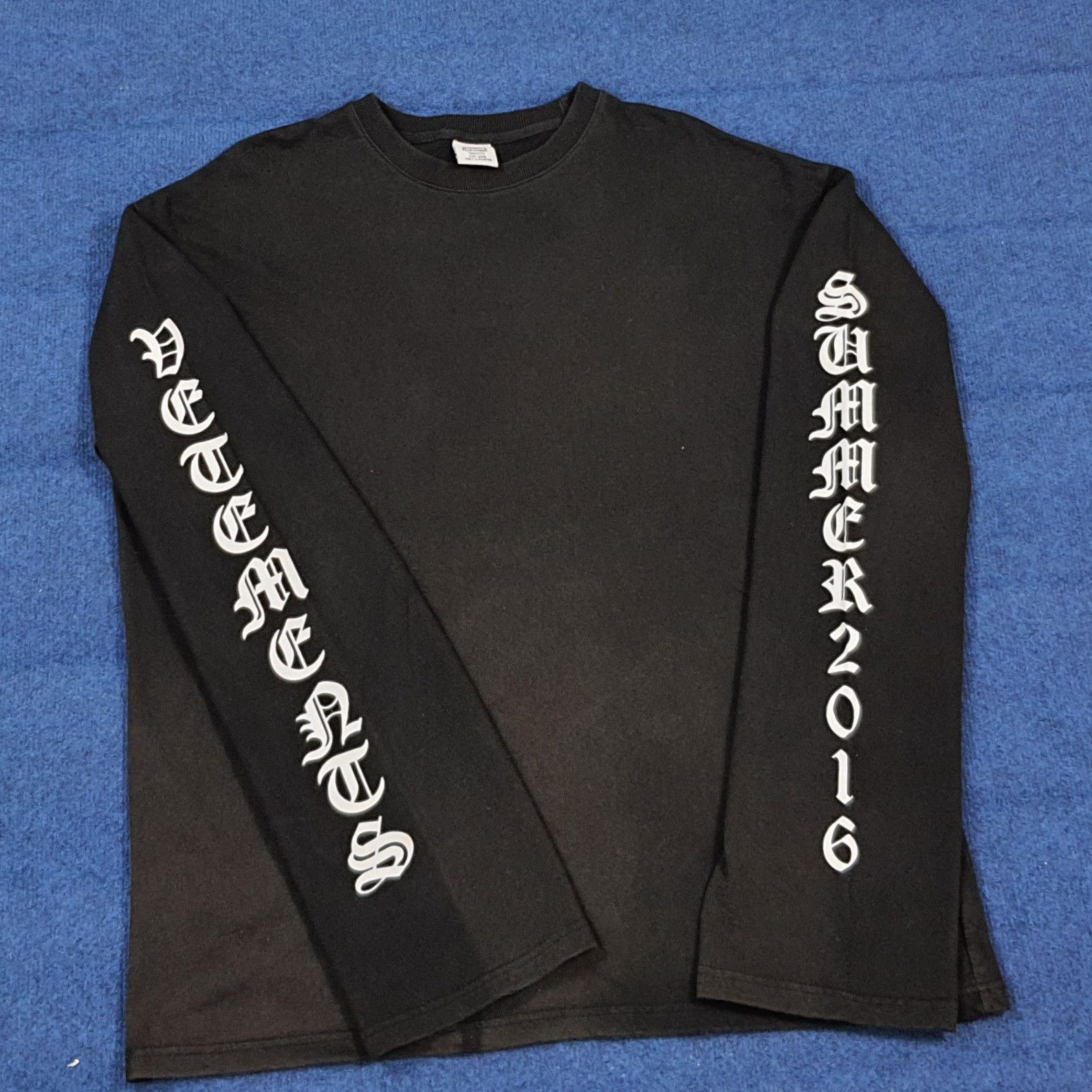 Vetements VETEMENTS GOTHIC LONG SLEEVE (2016 VERSION) | Grailed
