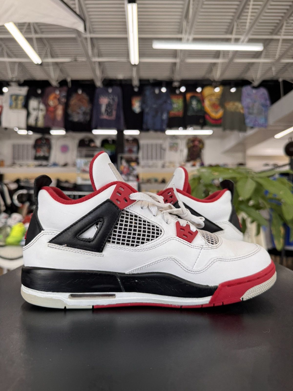 Jordan Brand Air Jordan 4 Fire Red Size 7Y (2012) Size US 7 / EU 40 - 3 Thumbnail