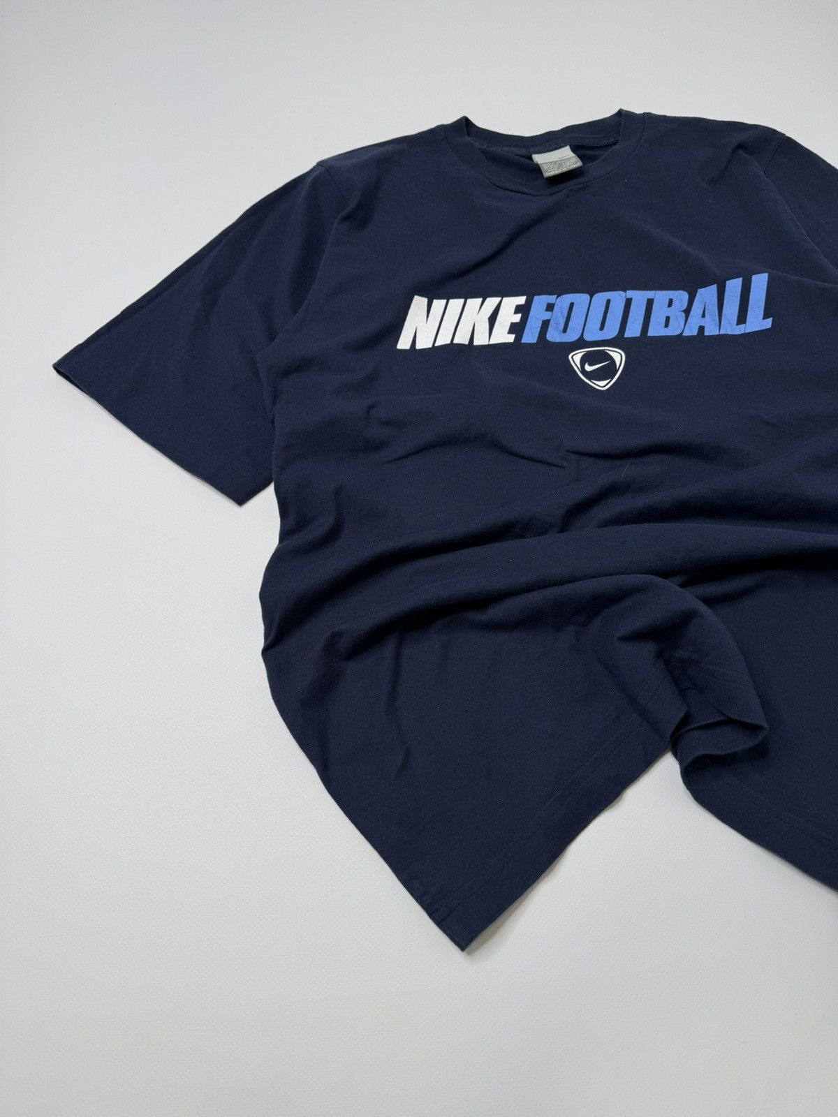 Nike Vintage Nike football boxy tee swag y2k total 90 retro skate Size US M / EU 48-50 / 2 - 5 Thumbnail