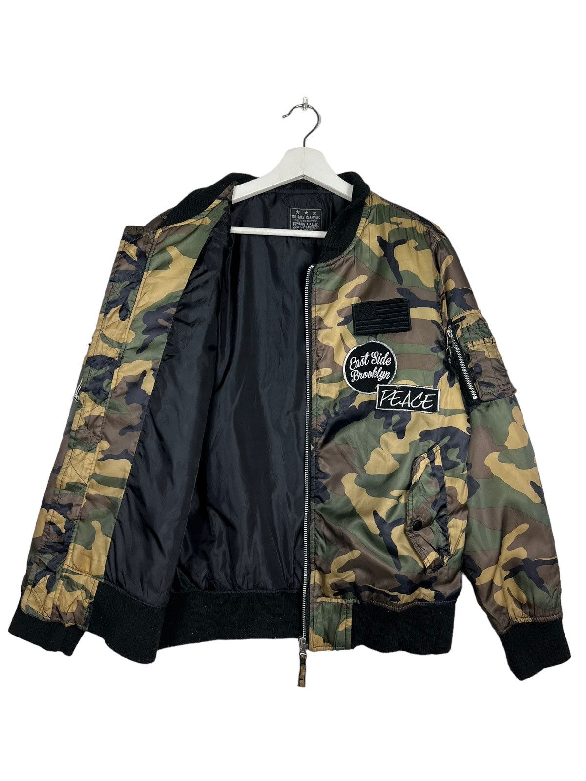 Japanese Brand 🔥 RIOT RIOT EDWARDS CAMO BOMBER JACKET Size US L / EU 52-54 / 3 - 9 Thumbnail