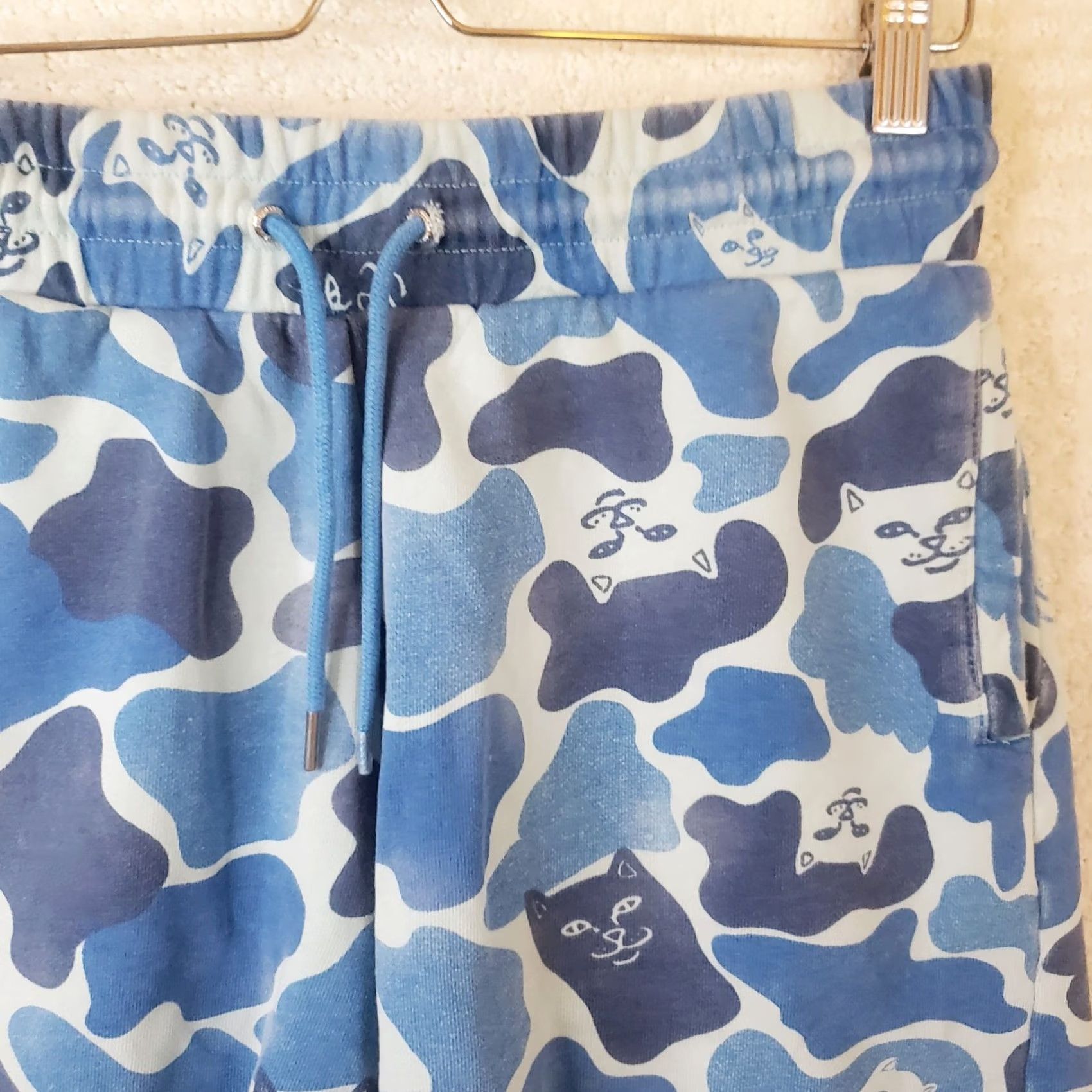 RIPNDIP RIPNDIP Tie Dye Cat Sweat Shorts Blue Pink Drawstring Pockets Elastic Waist M Size US 31 - 4 Thumbnail