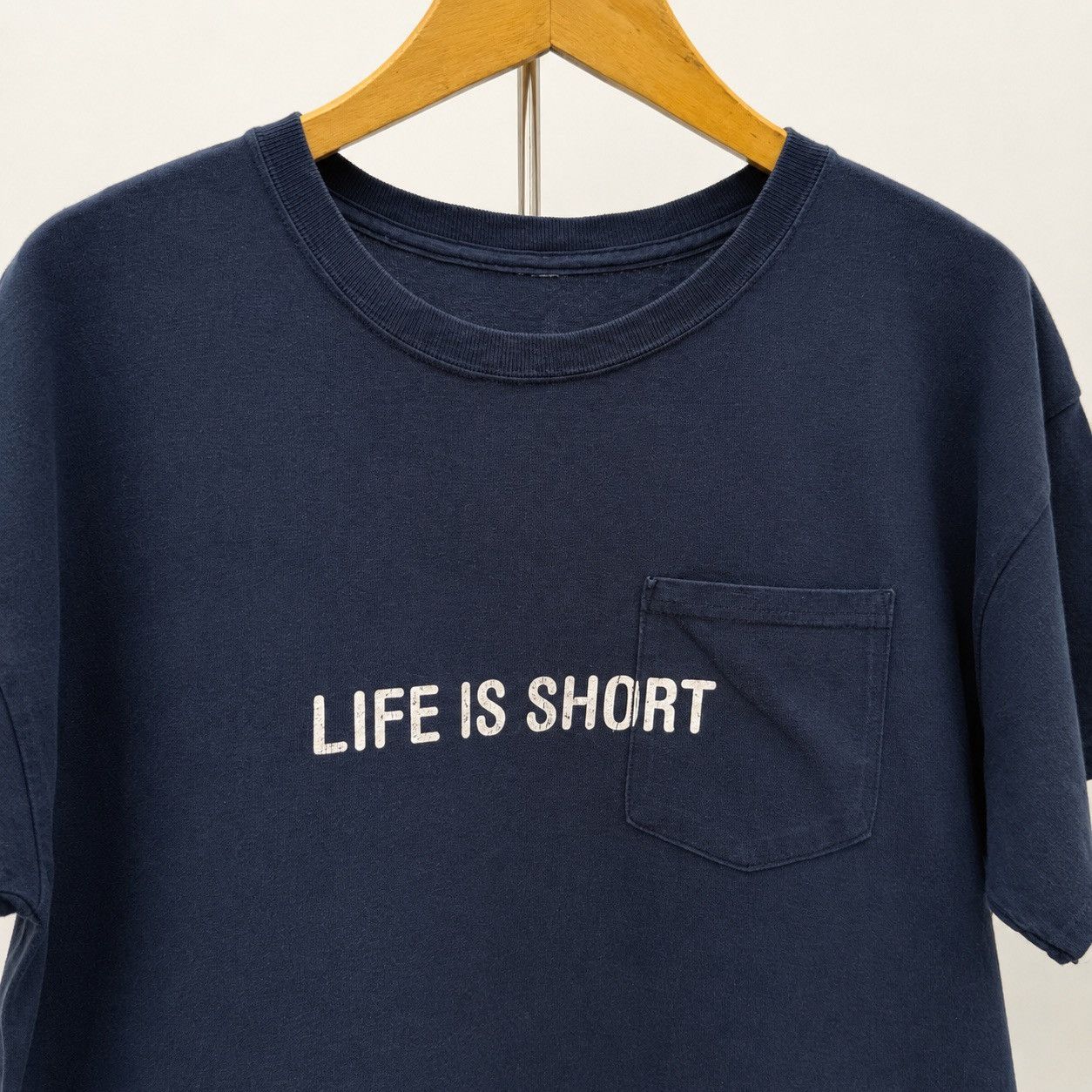 Vintage Faded slogan pocket tshirt " life is short " Size US M / EU 48-50 / 2 - 2 Thumbnail