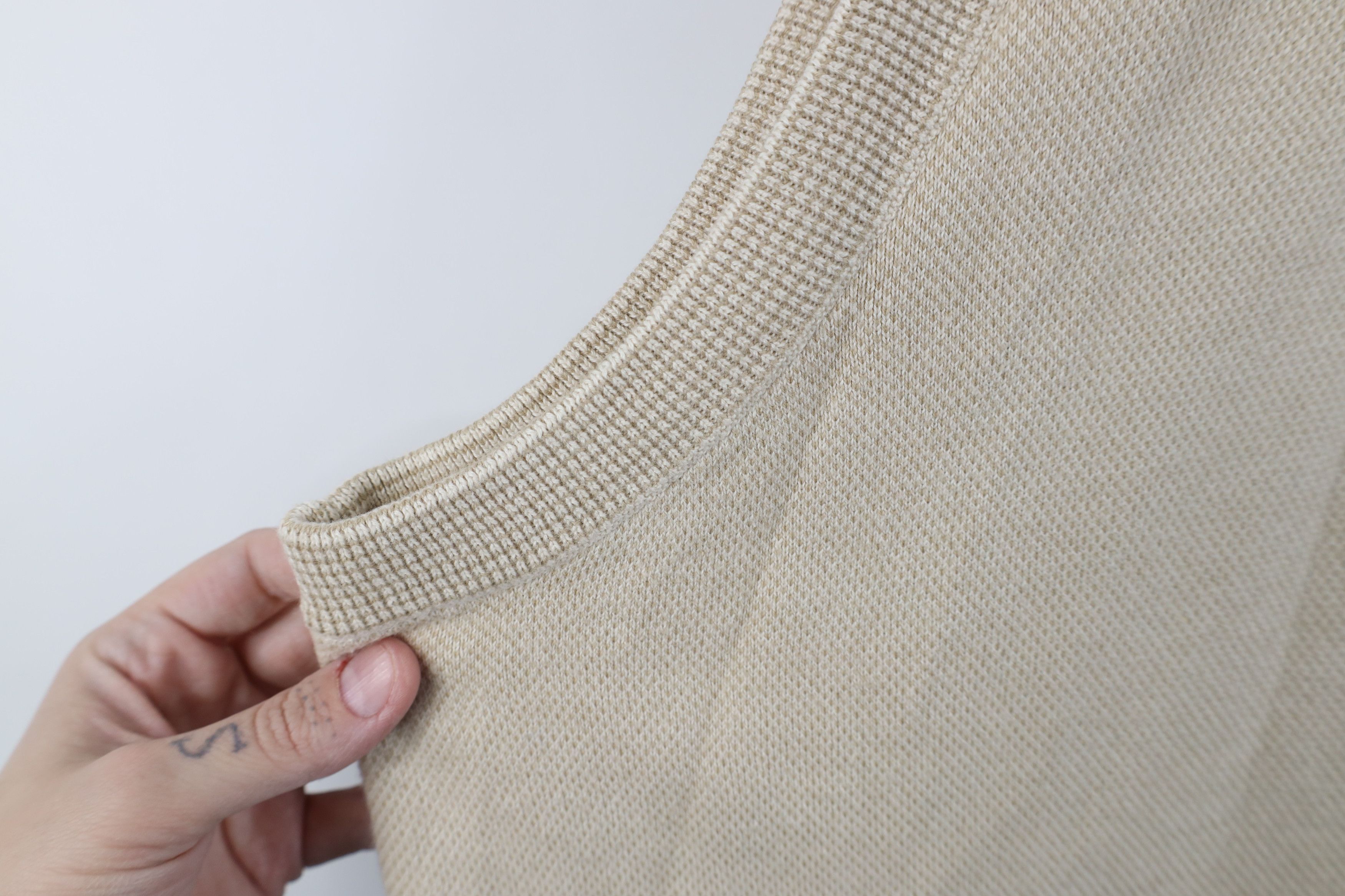 Vintage Vintage 90s Streetwear Thermal Knit Sweater Vest Beige Size US XXL / EU 58 / 5 - 6 Thumbnail