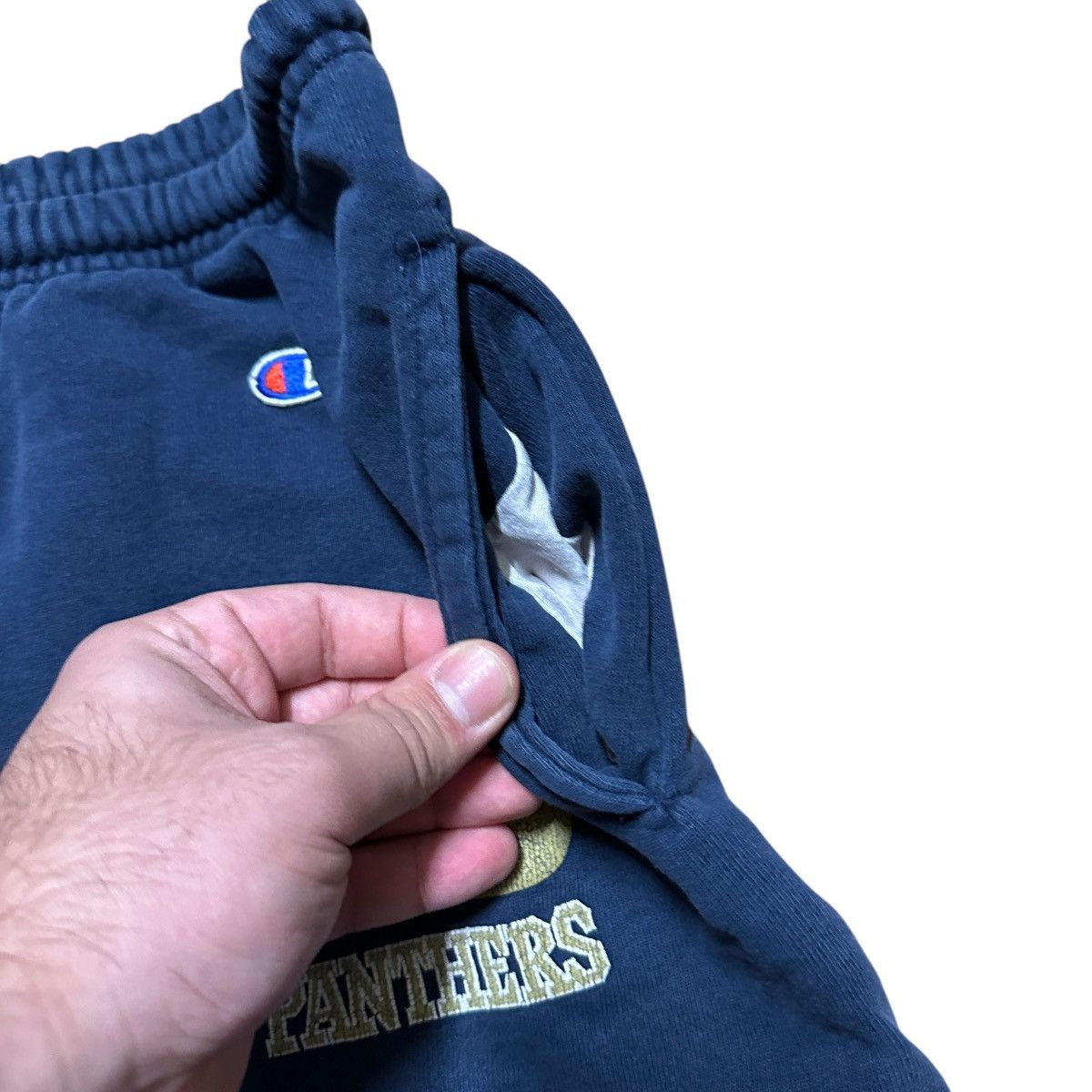 Champion × Vintage Vintage 90s Champion Pitt Panthers Sweat Shorts Size US 34 / EU 50 - 6 Thumbnail