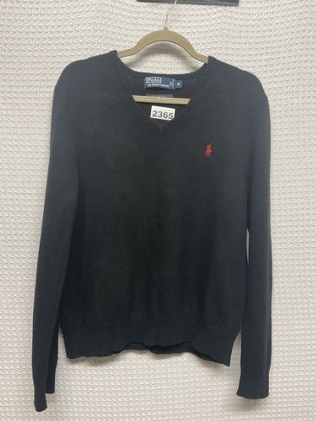 Ralph Lauren Polo Ralph Lauren Solid BlackLambs Wool V-Neck Sweater Men M Size US M / EU 48-50 / 2 - 1 Thumbnail