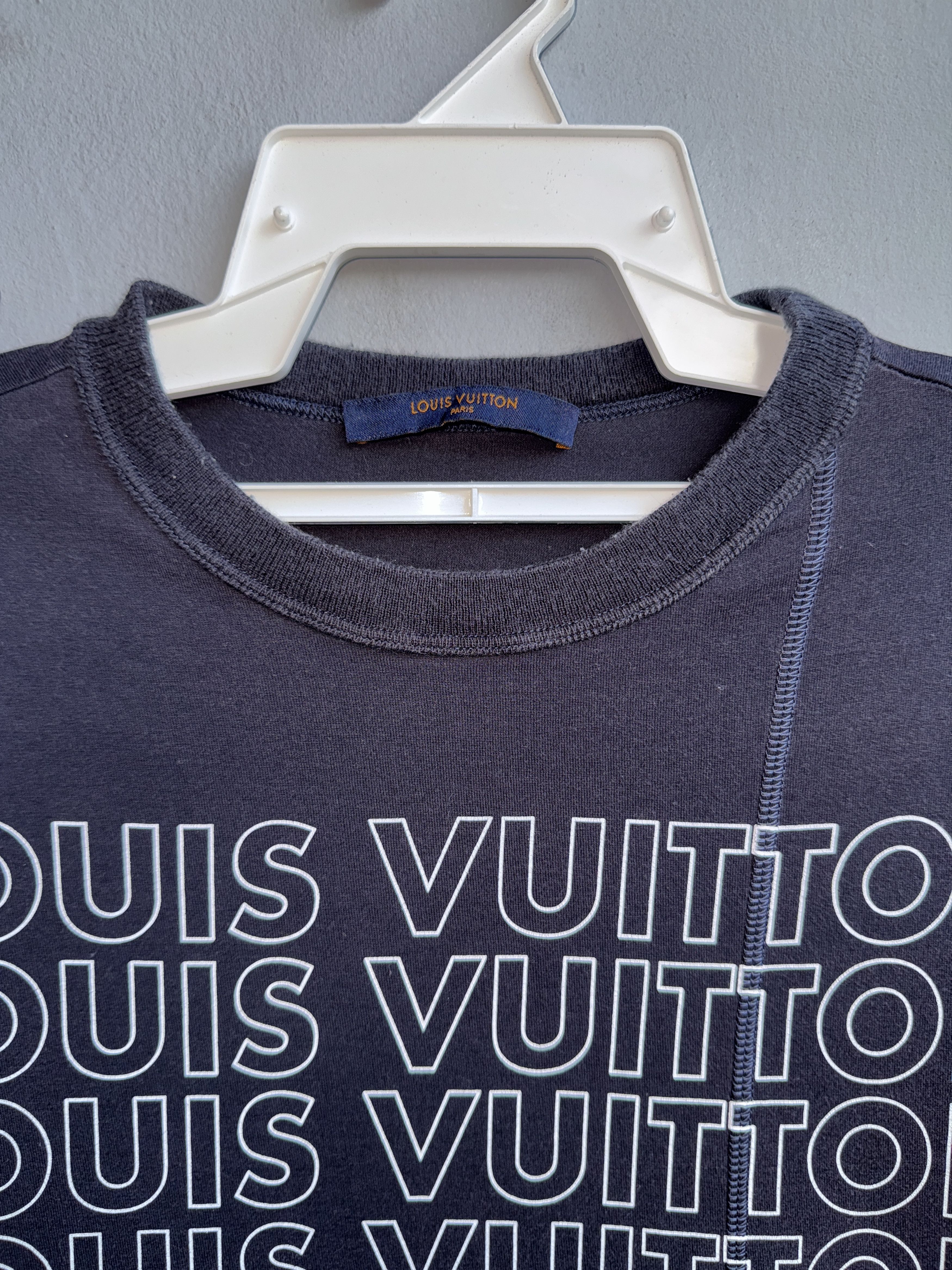 Louis Vuitton LV Louis Vuitton Merci Have A Vuitton Day T-Shirt Size US XL / EU 56 / 4 - 2 Thumbnail