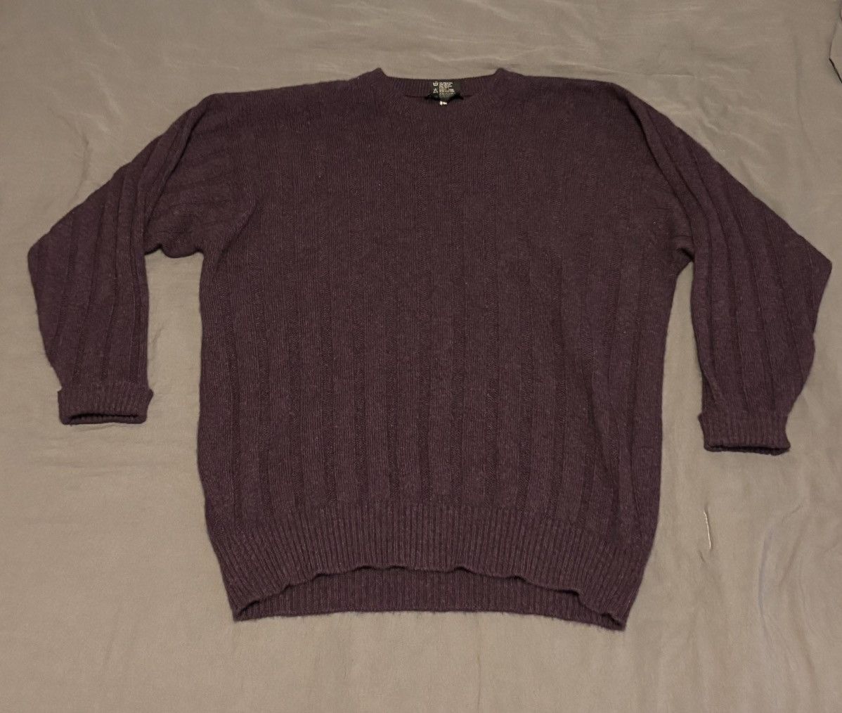 Neiman Marcus Purple Neiman Marcus 100% Cashmere Sweater Size US L / EU 52-54 / 3 - 1 Thumbnail