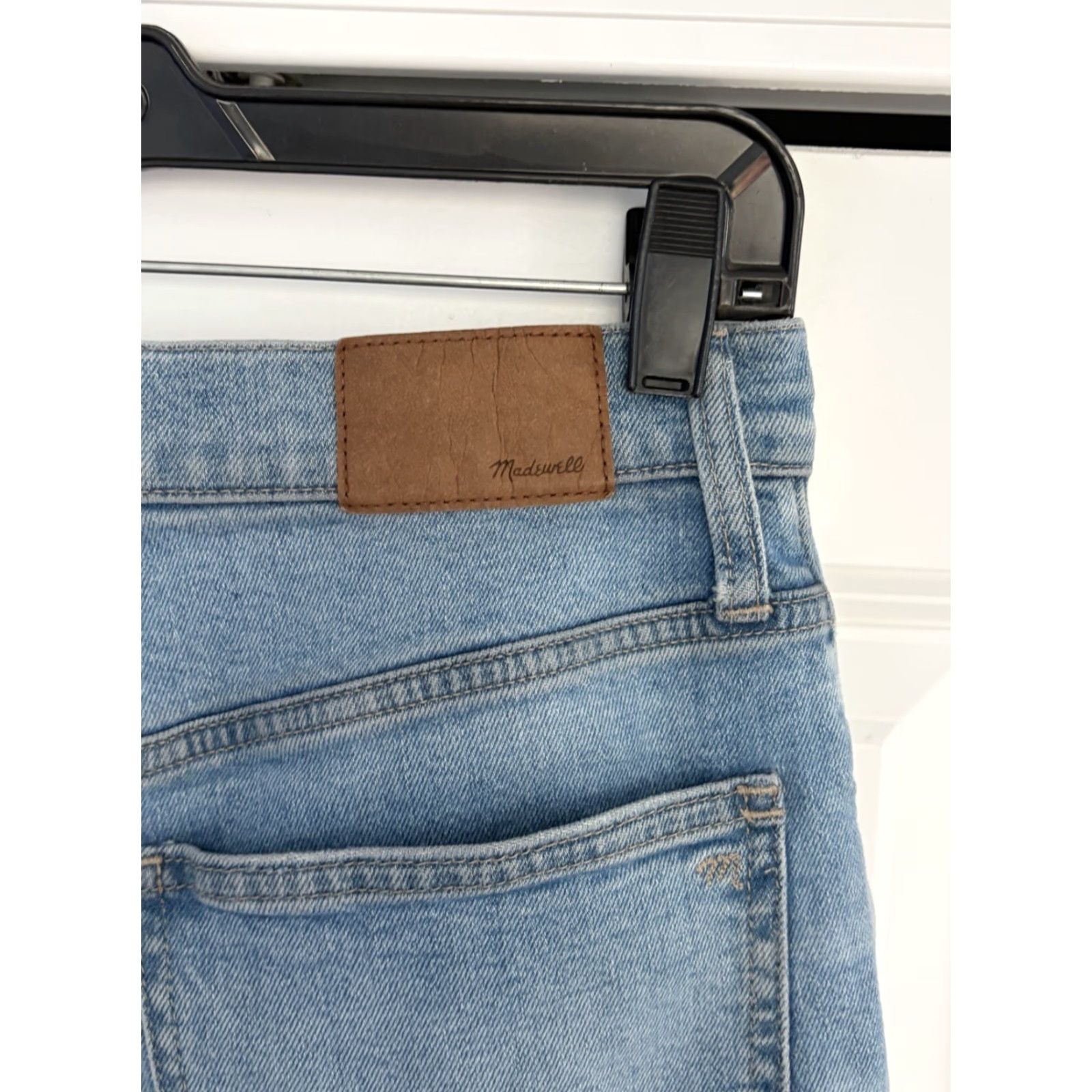 Madewell Madewell The Perfect Vintage Jeans Womens 26 Blue High Rise Straight 5-Pocket Denim Frayed Hem Vintage? No T-Shirt? Size 26" / US 2 / IT 38 - 6 Thumbnail
