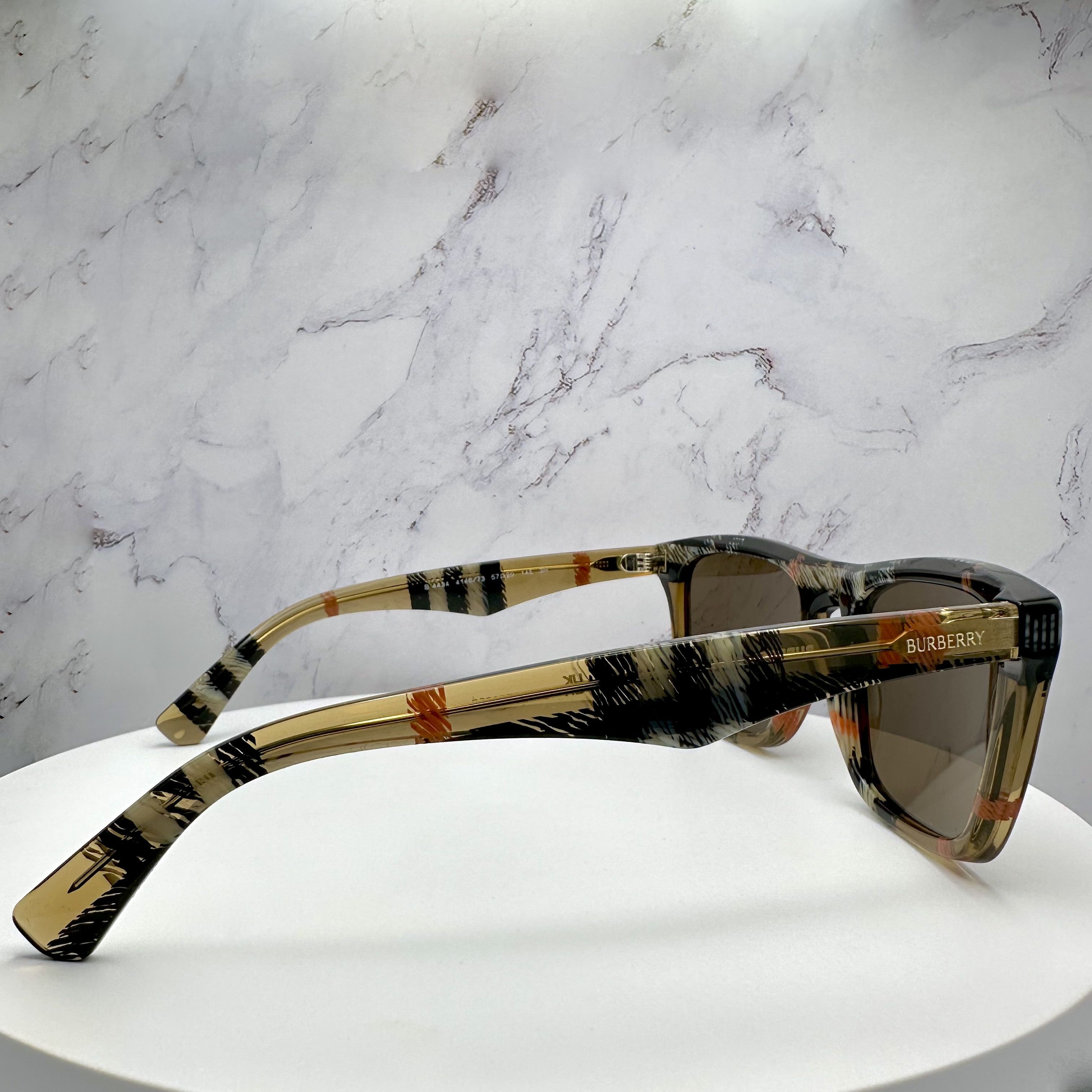 Burberry New Burberry Sunglasses Brown Black Square Classic Check Size ONE SIZE - 24 Thumbnail