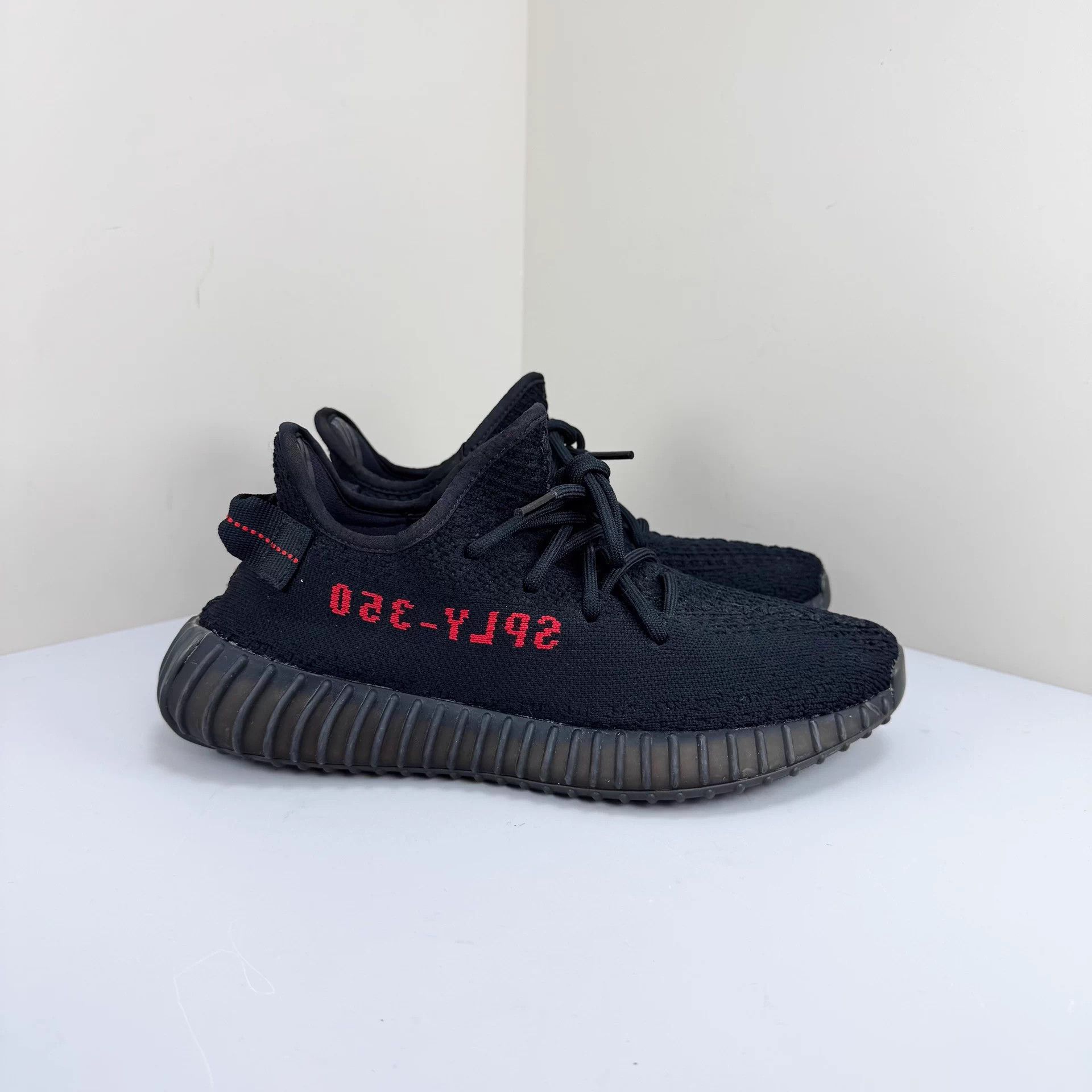 Adidas Adidas Yeezy 350V2 Bred Letter 39 98 New Size US 8 / IT 38 - 4 Thumbnail