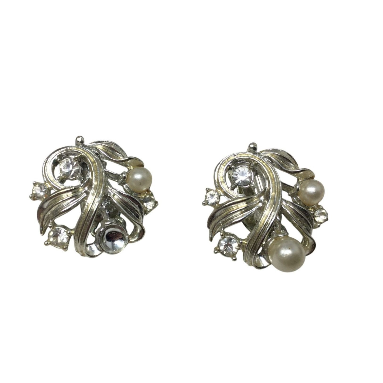 Other Women's Vintage LISNER Silver Tone Clip On Earrings Size ONE SIZE - 1 Thumbnail