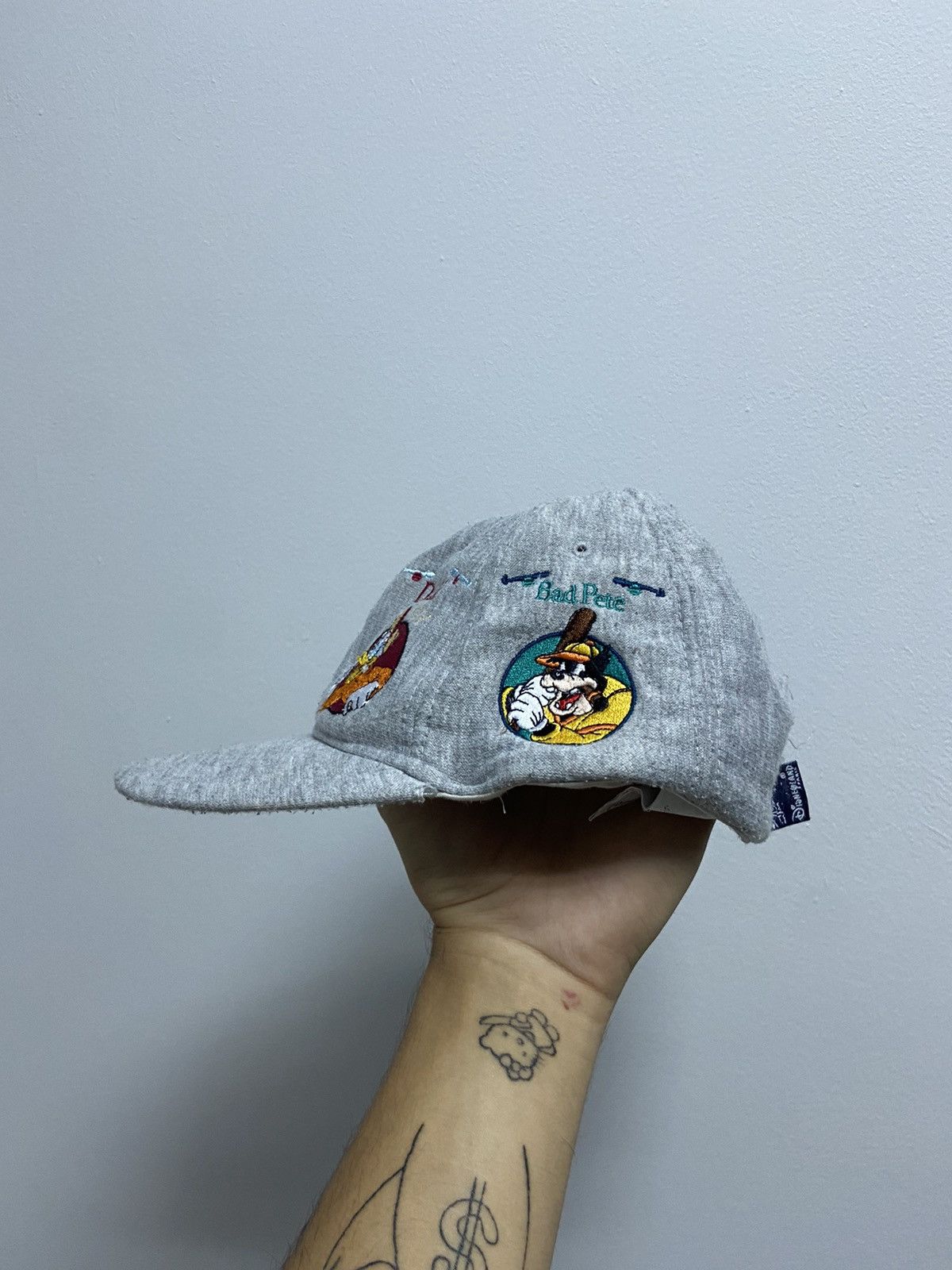 Disney × Mickey Mouse × Vintage Mickey Mouse Cartoon Cap Vintage Small Logo Donald Duck Size ONE SIZE - 3 Thumbnail