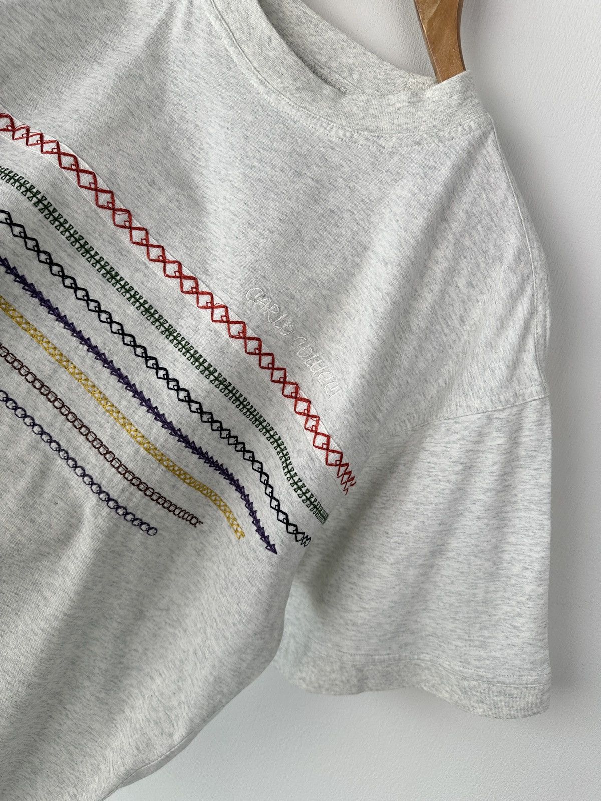 Carlo Colucci × Vintage Vintage Carlo Colucci Multicoloured Embroidered Logo T Shirt Size US XL / EU 56 / 4 - 4 Thumbnail