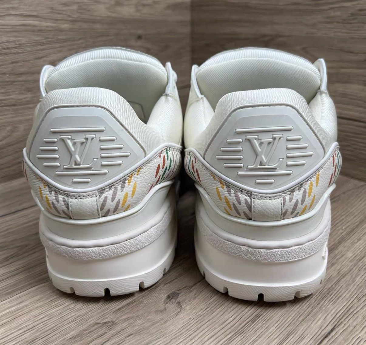Louis Vuitton Louis Vuitton Trainer Rainbow Sneakers J41 Size US 7 / EU 40 - 4 Thumbnail