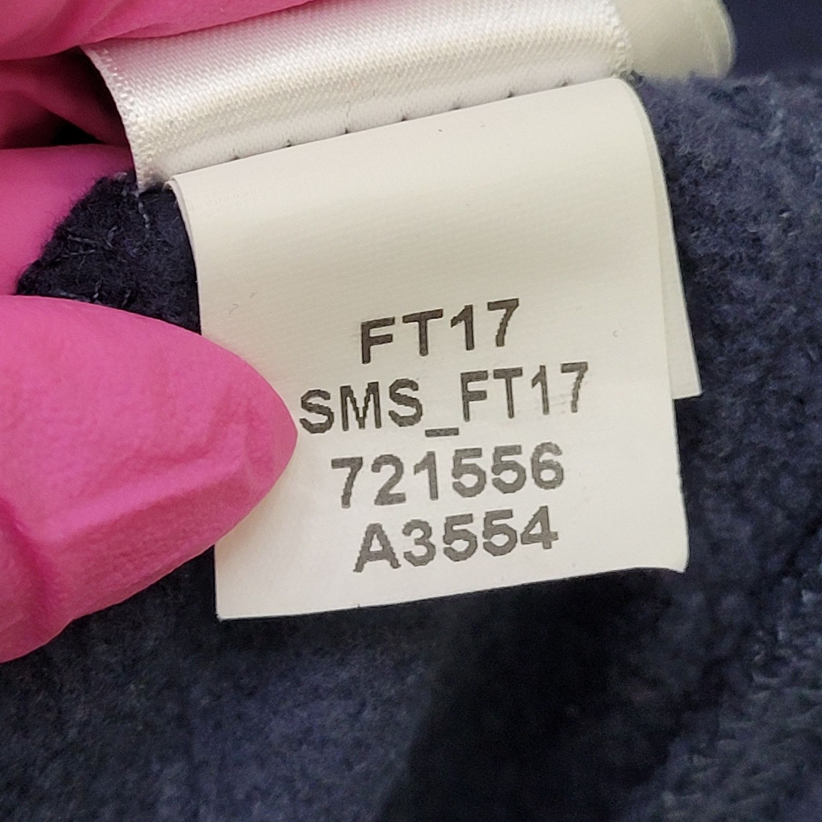 The North Face North-Face TNF Sweatshirt M/L 22x25 Cropped Baggy Size US M / EU 48-50 / 2 - 8 Thumbnail