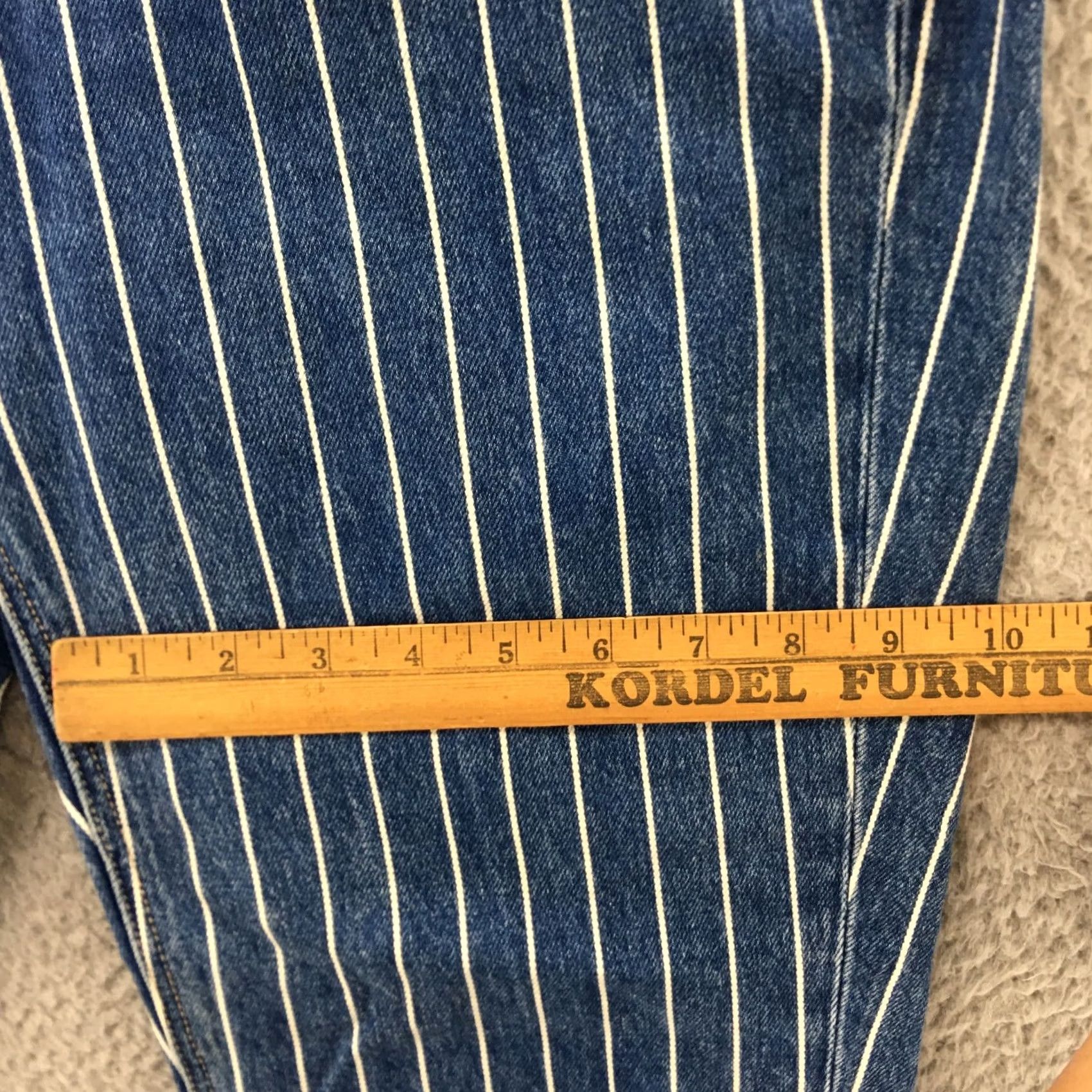 American Eagle Outfitters American Eagle Outfitters Mom Jeans Womens 6 Denim Striped High Rise Zip Fly Casual Blue Denim Size 28" / US 6 / IT 42 - 6 Thumbnail