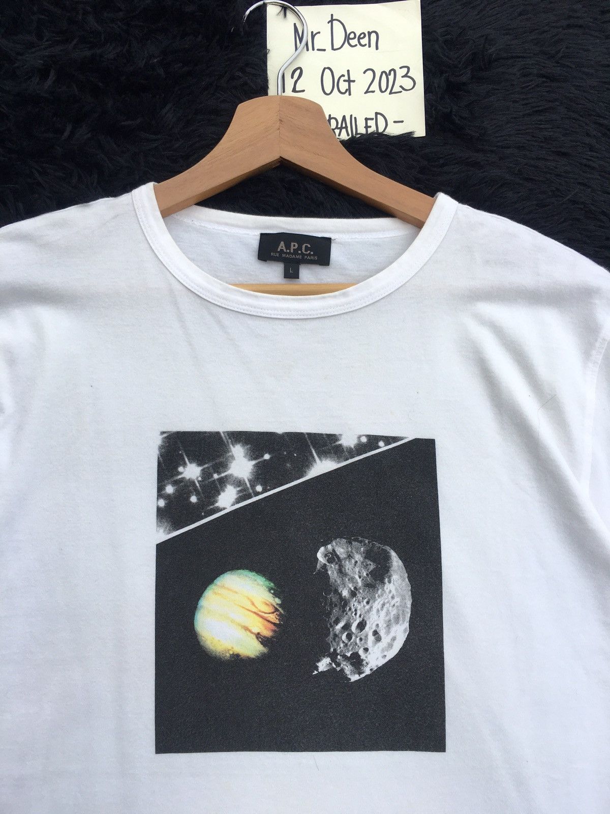 A.P.C. Rare Vintage A.P.C Planets Tshirt Size US L / EU 52-54 / 3 - 6 Thumbnail