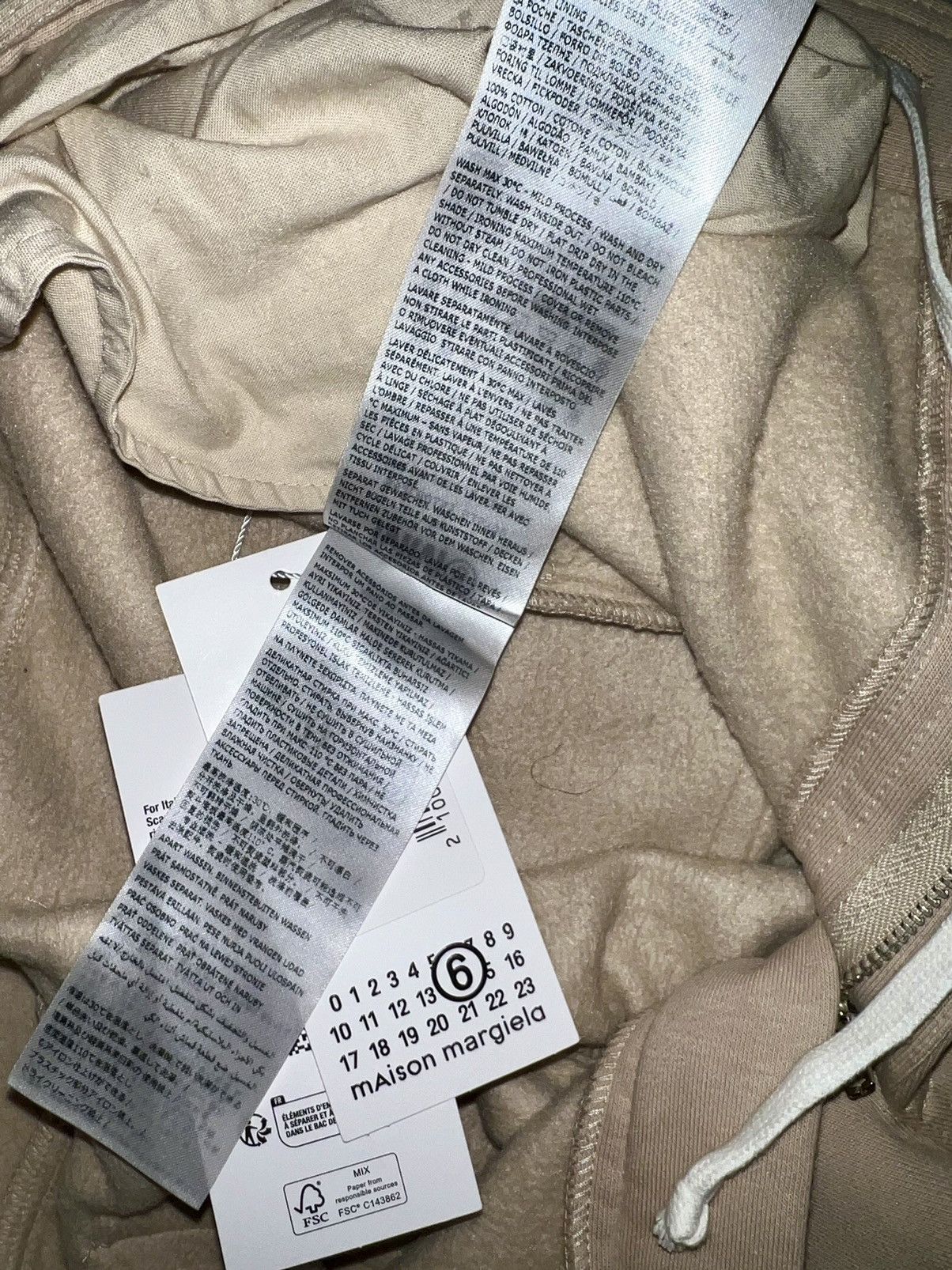 Maison Margiela MM6 RAW HEM BAGGY SWEATS Size US 32 / EU 48 - 8 Thumbnail