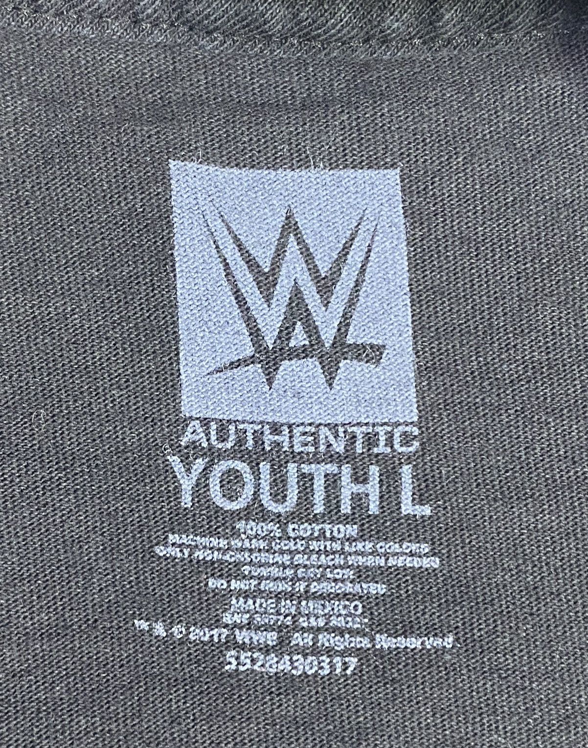 Vintage × WWE Wrestlemania 2017 (Orlando, FL) t shirt (sz Boys L) Size US S / EU 44-46 / 1 - 5 Thumbnail