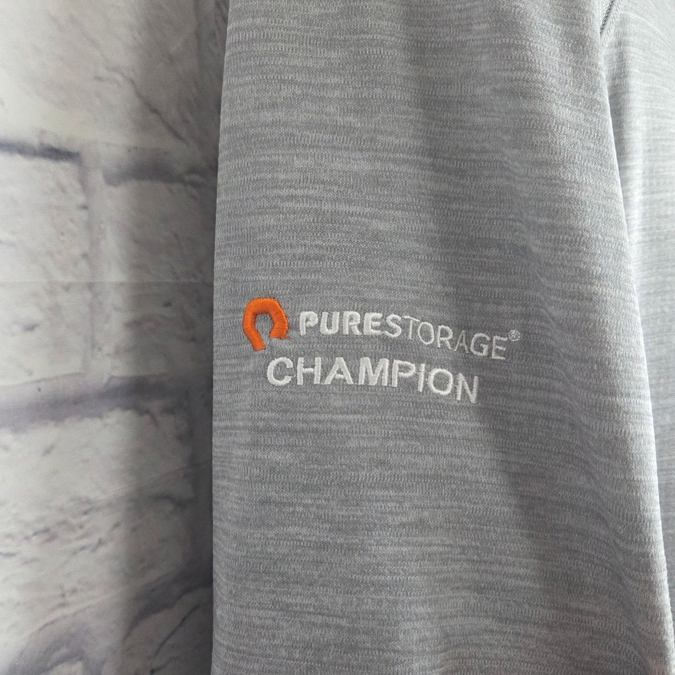 Vineyard Vines Vineyard Vines Qtr Zip Large AHEAD PureStorage Champion logo Size US L / EU 52-54 / 3 - 8 Thumbnail