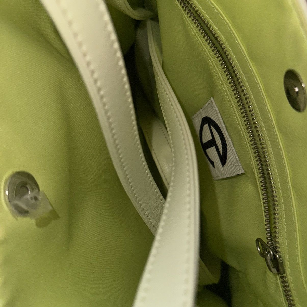 Telfar Glue Medium Telfar Bag Size ONE SIZE - 3 Thumbnail