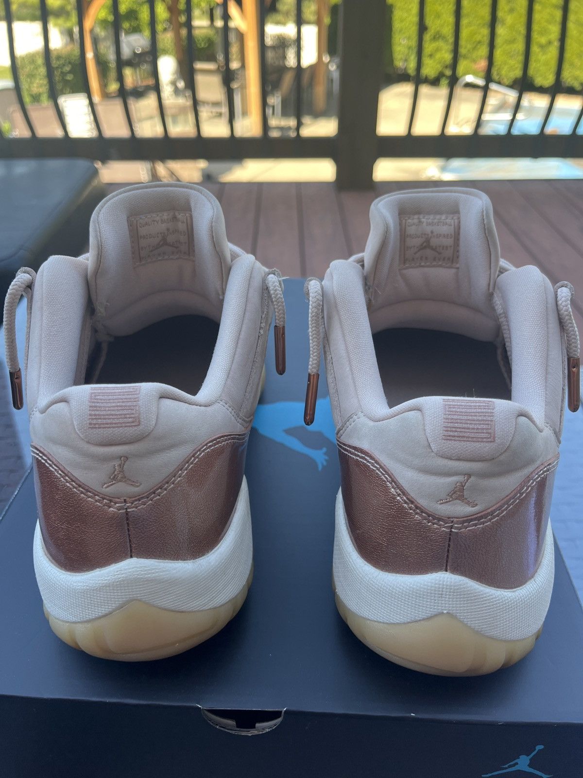 Jordan Brand Rose gold 11s Size US 10.5 / EU 43-44 - 3 Thumbnail