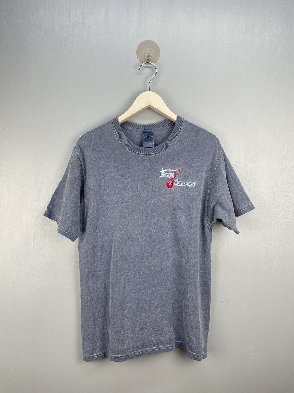 Band Tees × Vintage Vintage Blue Chicago sweet home embroidery t shirt Size US M / EU 48-50 / 2 - 1 Thumbnail
