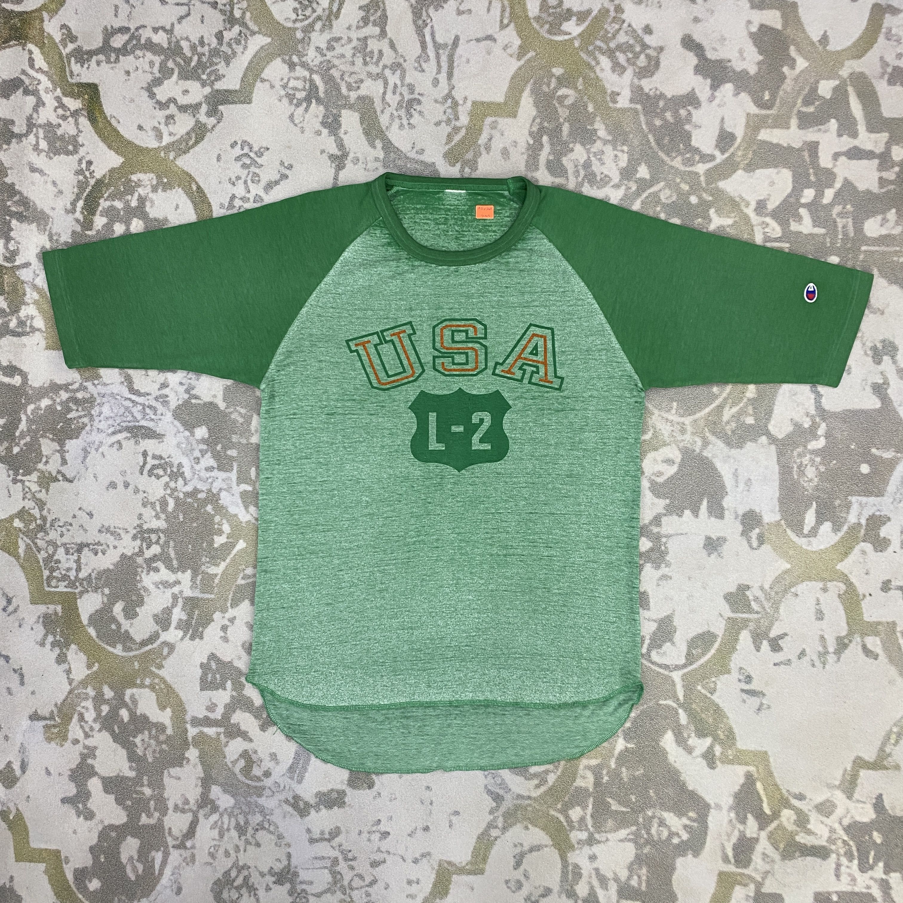 Champion Vintage Champion 3 Quarter Tshirt - J045 Size US S / EU 44-46 / 1 - 1 Thumbnail