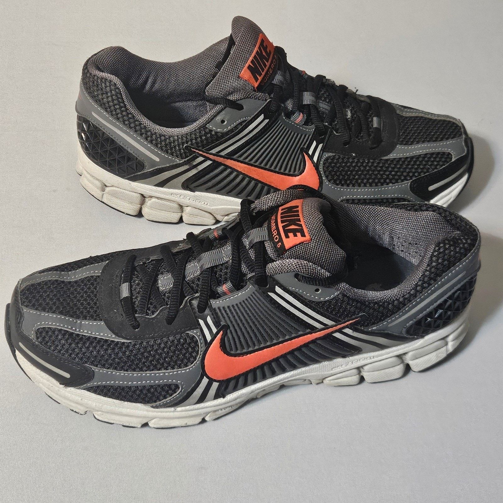 Nike Nike Zoom Vomero 5 Mens Running Shoes Black Gray Sz 12 Size US 12 / EU 45 - 9 Thumbnail