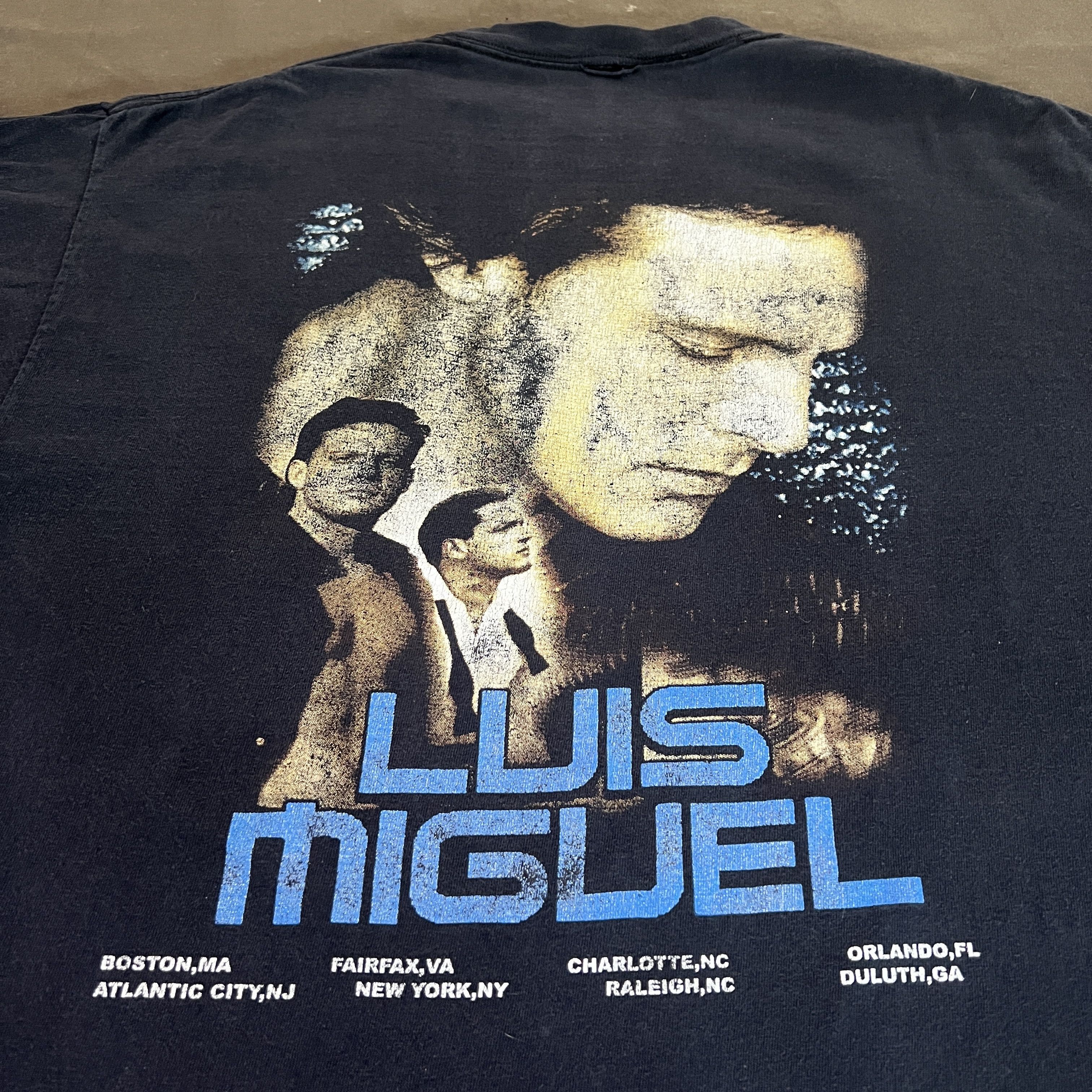 Band Tees × Rap Tees × Vintage Vintage Luis Miguel Promo Tour Tee Faded Bootleg Latin pop Size US XL / EU 56 / 4 - 2 Thumbnail