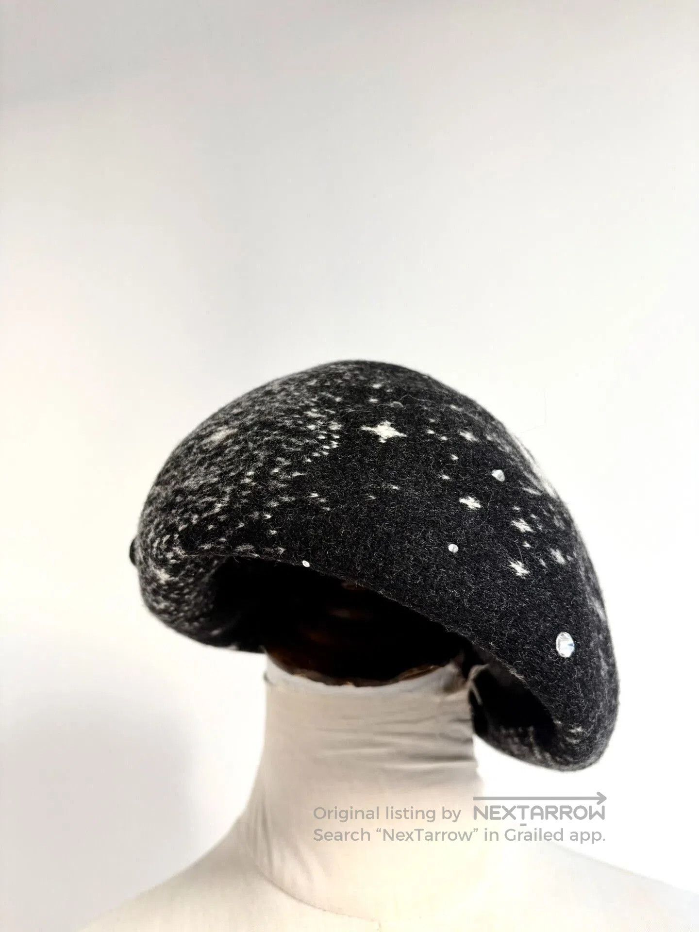 Vivienne Westwood vivienne westwood starry badge beret hat. Size ONE SIZE - 4 Thumbnail