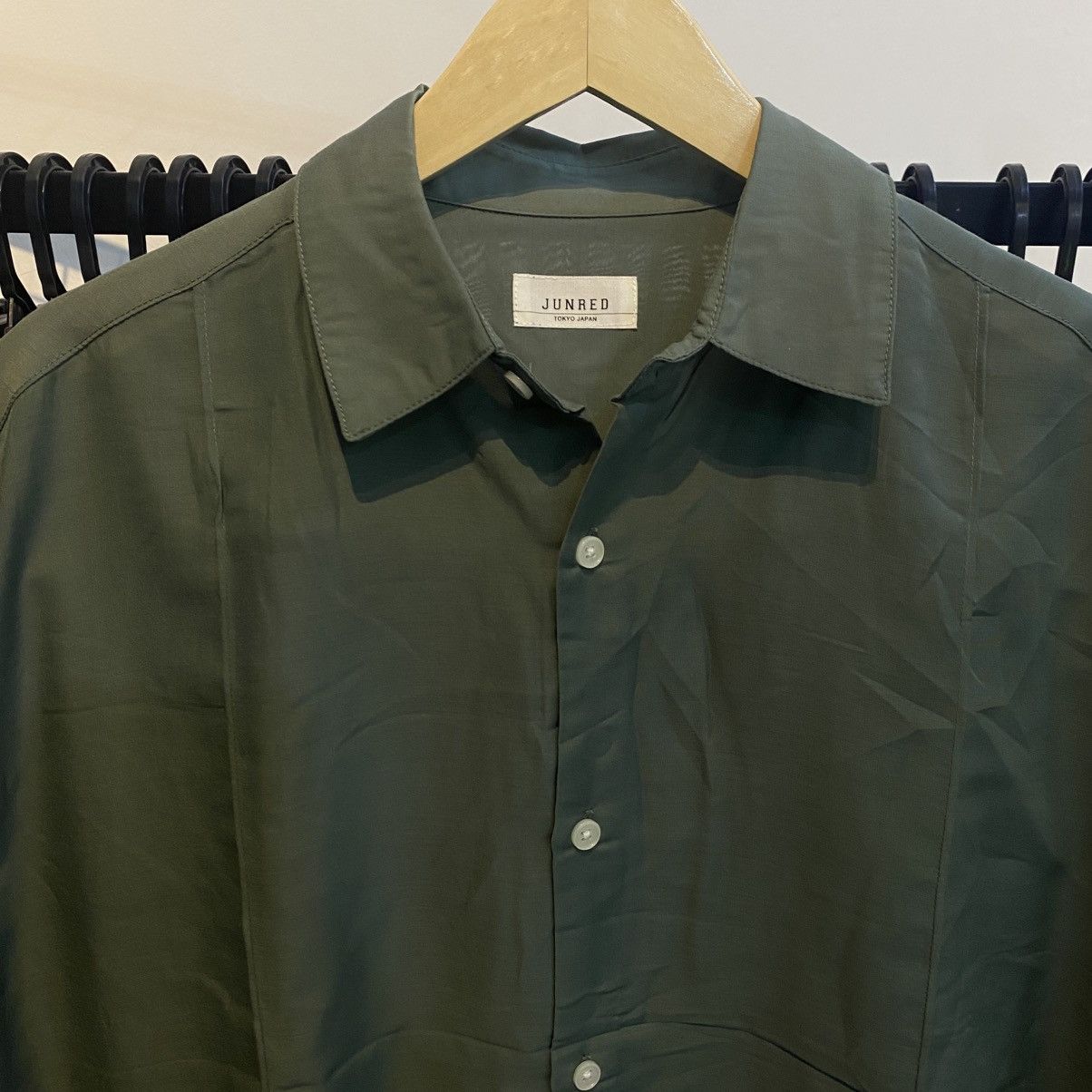 Japanese Brand Jun red tokyo japan city boy shirt cool materials Size US XL / EU 56 / 4 - 5 Thumbnail
