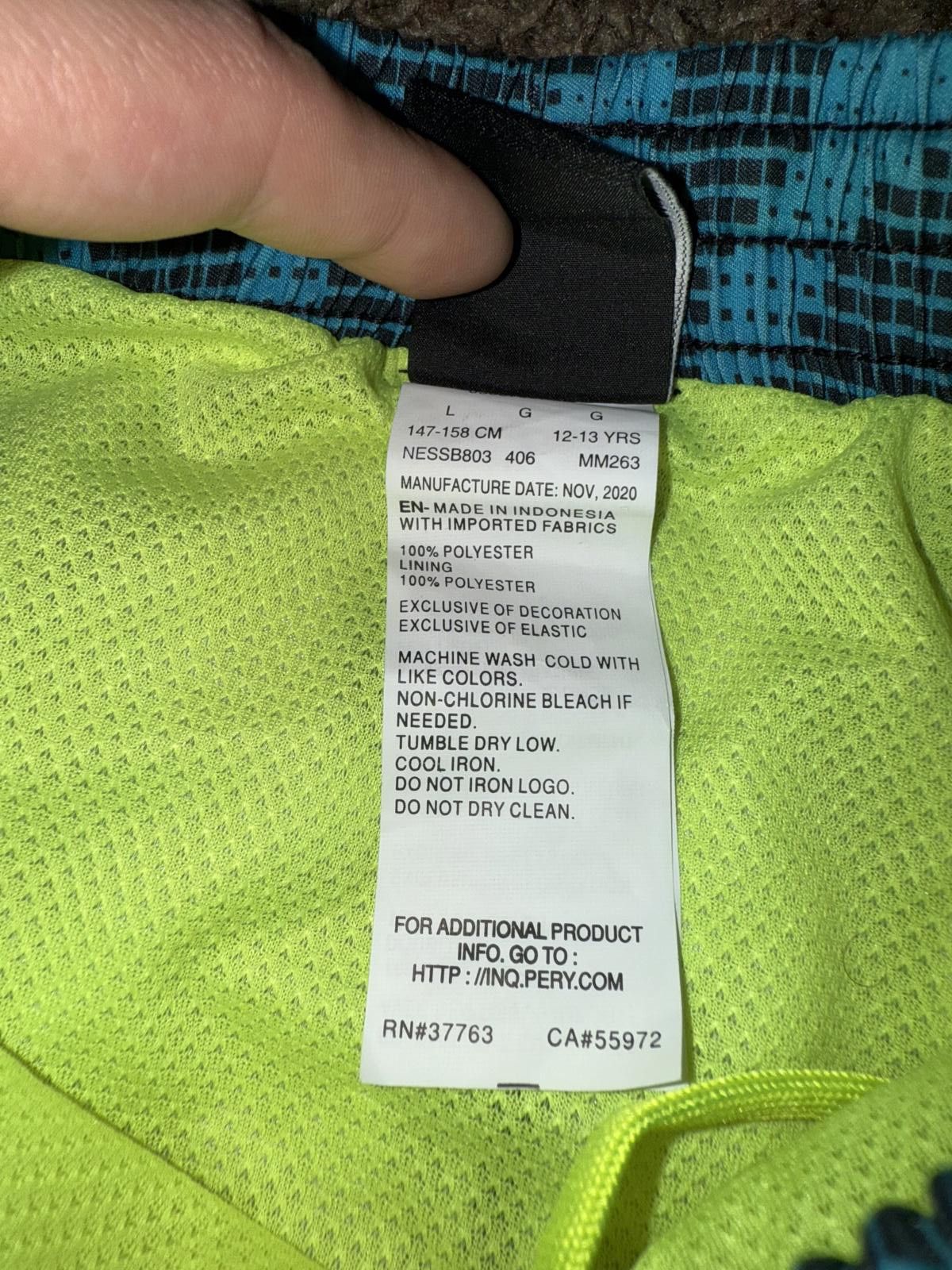 Nike Nike Big Kids (Boy's) 8" Volley Short Swim Briefs Size US 26 / EU 42 - 6 Thumbnail