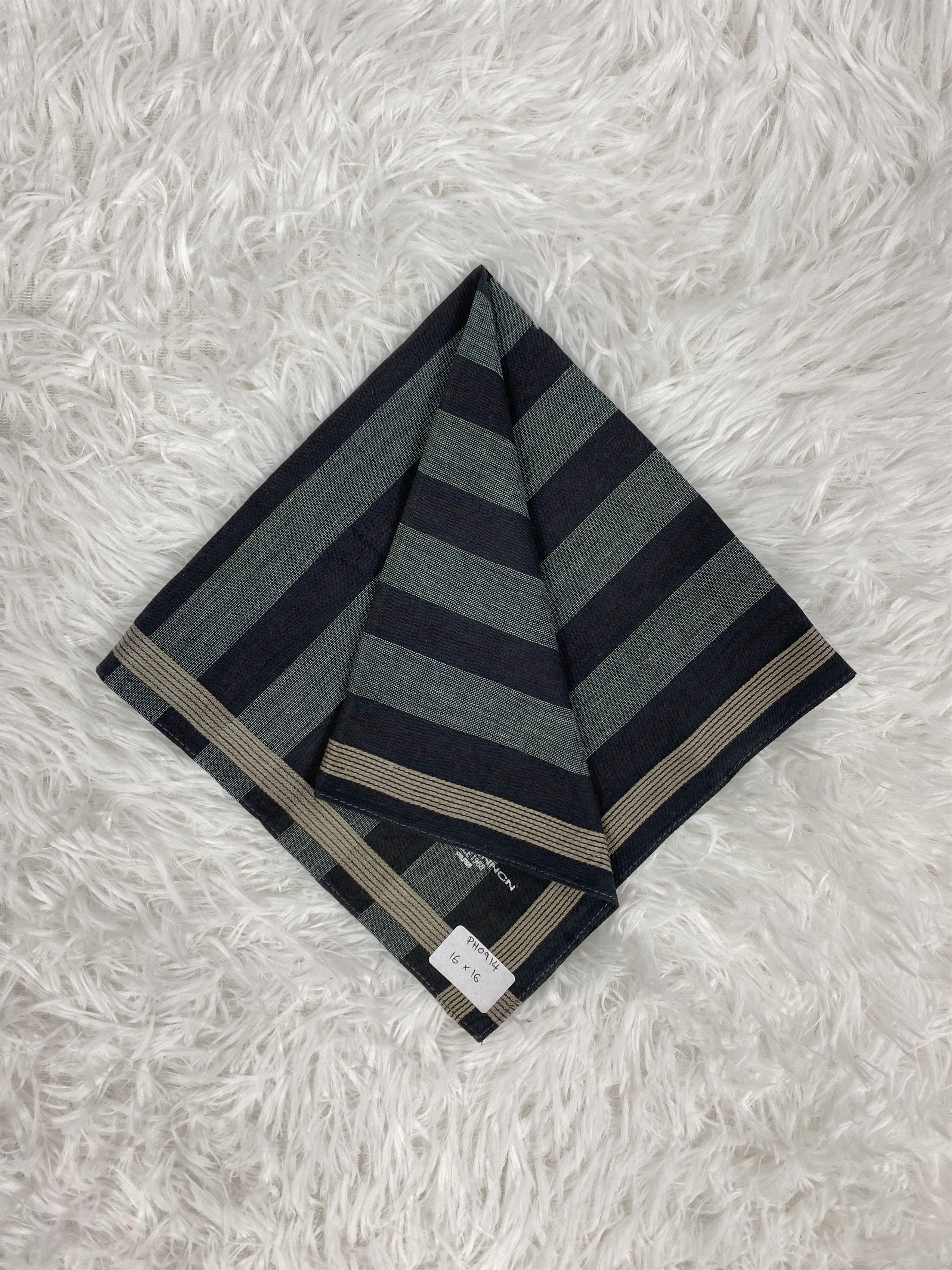 Designer × Vintage Vintage Lance Pennon Handkerchief Neckerchief PH0914 Size ONE SIZE - 1 Thumbnail