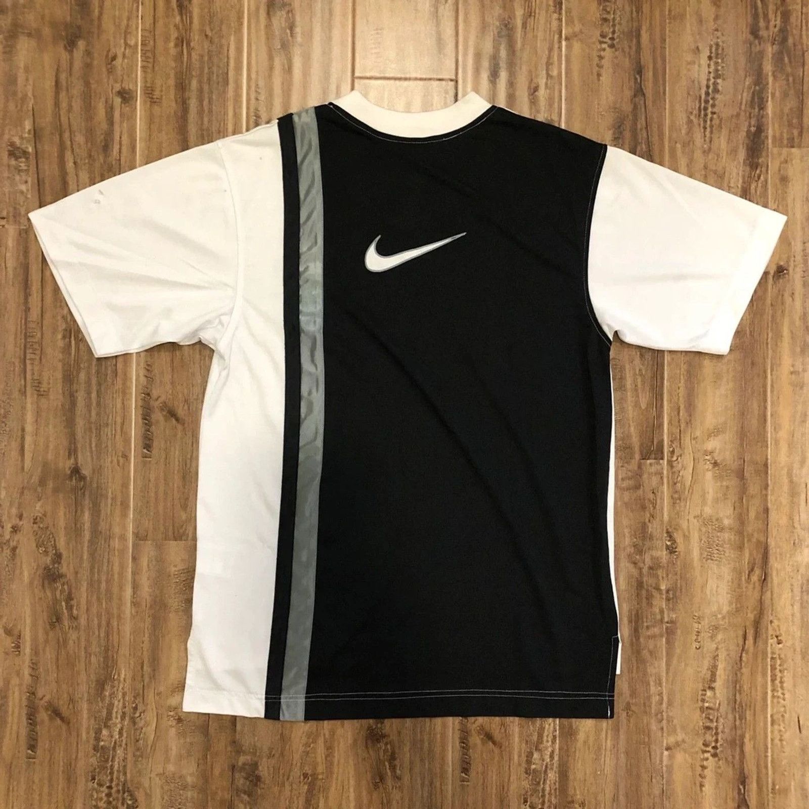 Nike × Vintage Vintage 90s Nike Center Swoosh Athletic Tee Size US M / EU 48-50 / 2 - 5 Thumbnail