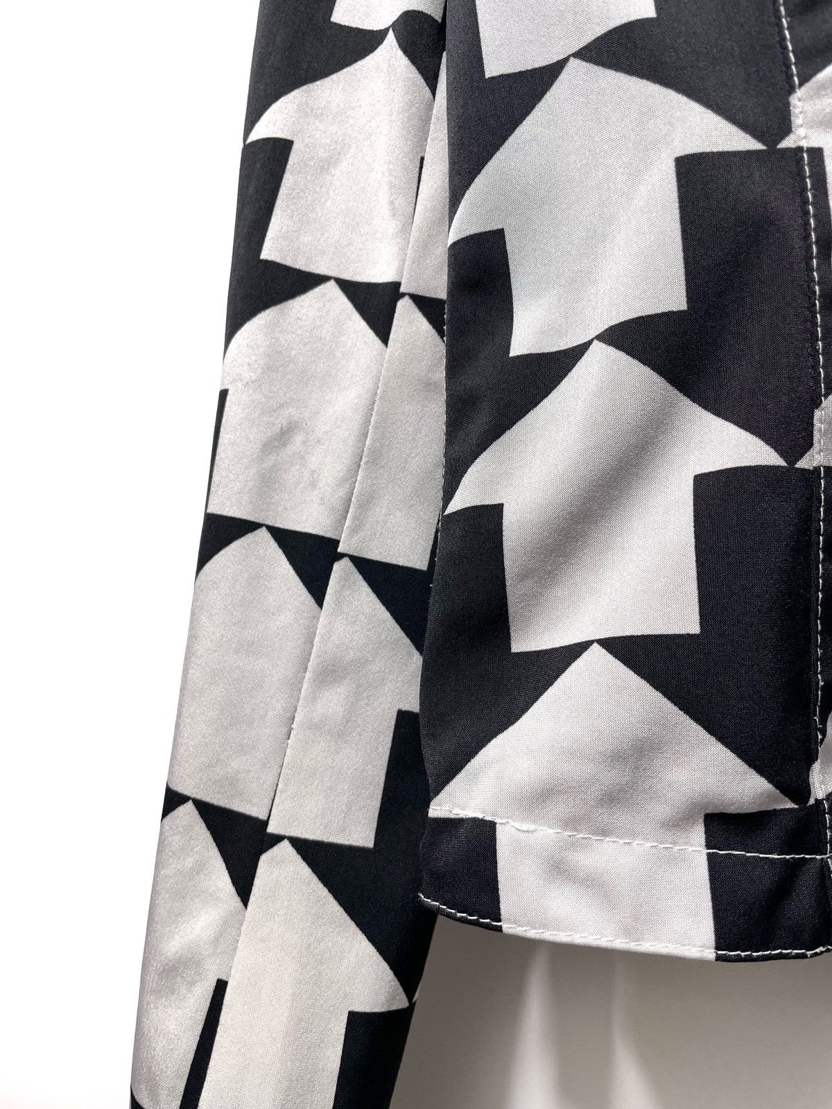 Gianfranco Ferre Gianfranco Ferré – GF Ferré Vintage Geometric Zip Jacket Size M / US 6-8 / IT 42-44 - 12 Thumbnail