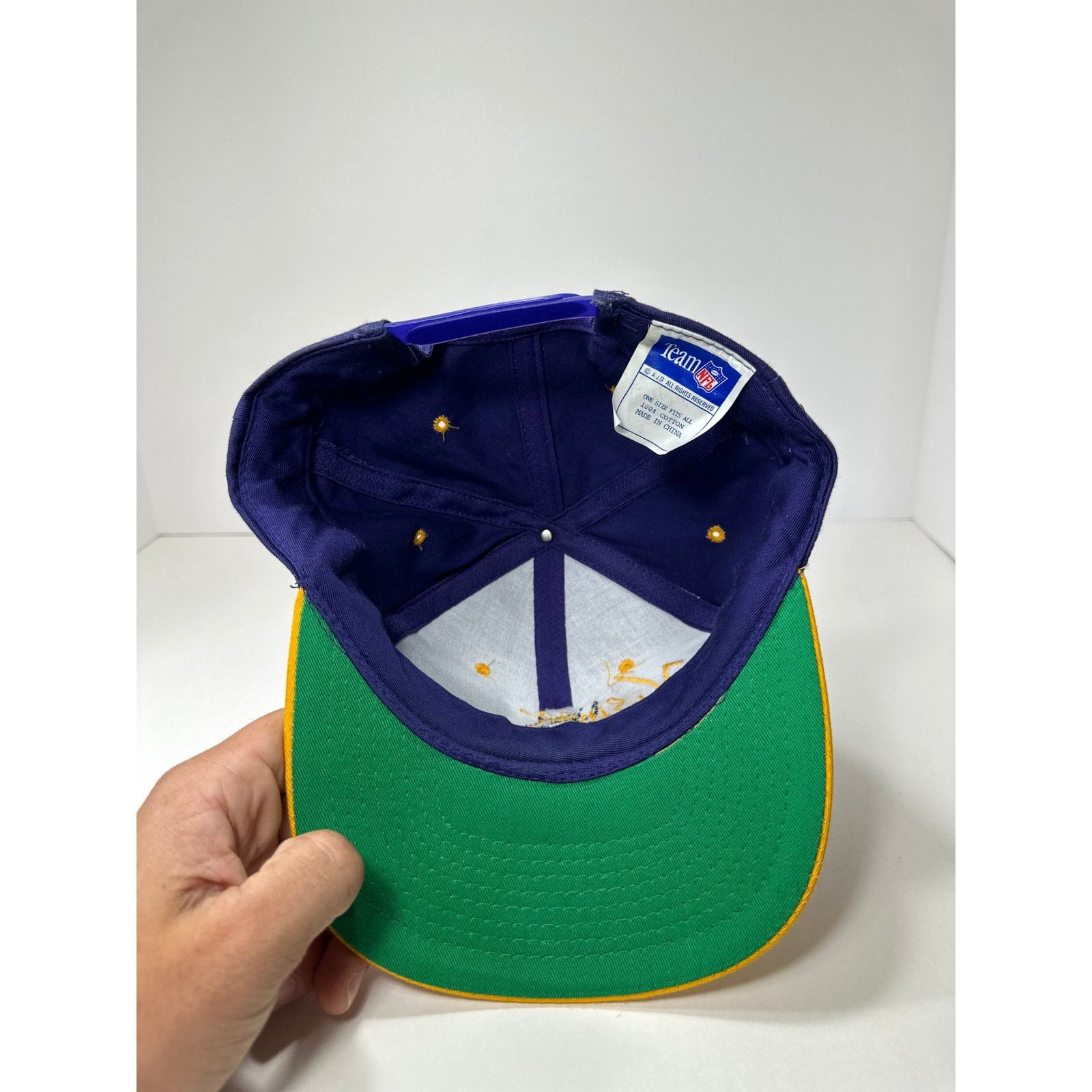 NFL × Vintage Vintage Minnesota Vikings 1990s NFL Snapback Hat Team NFL Size ONE SIZE - 4 Thumbnail