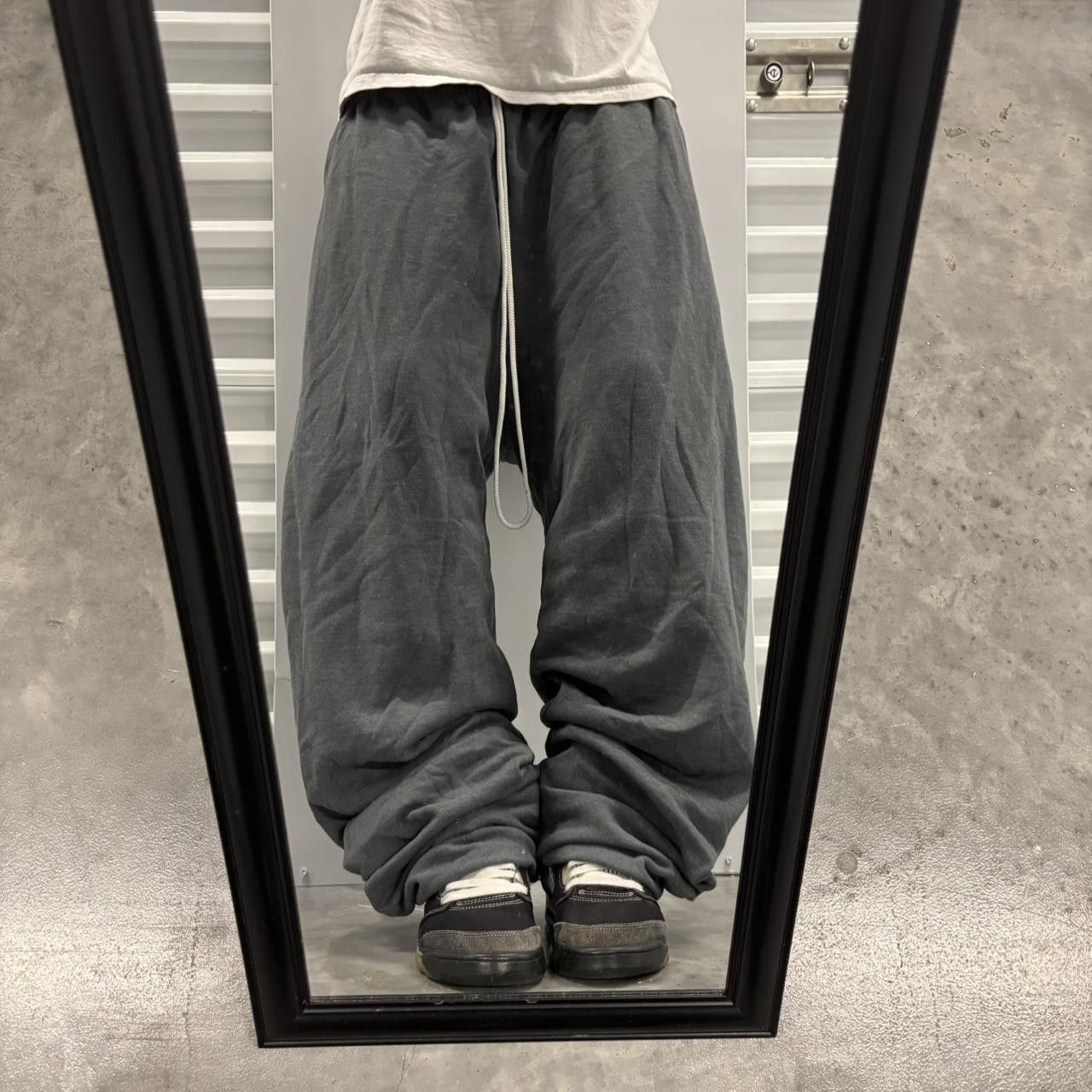 Japanese Brand × Vintage Crazy Vintage Y2K/2000s Baggy Dark Grey Skater Comfy Essential Sweatpants! Size US 36 / EU 52 - 1 Thumbnail