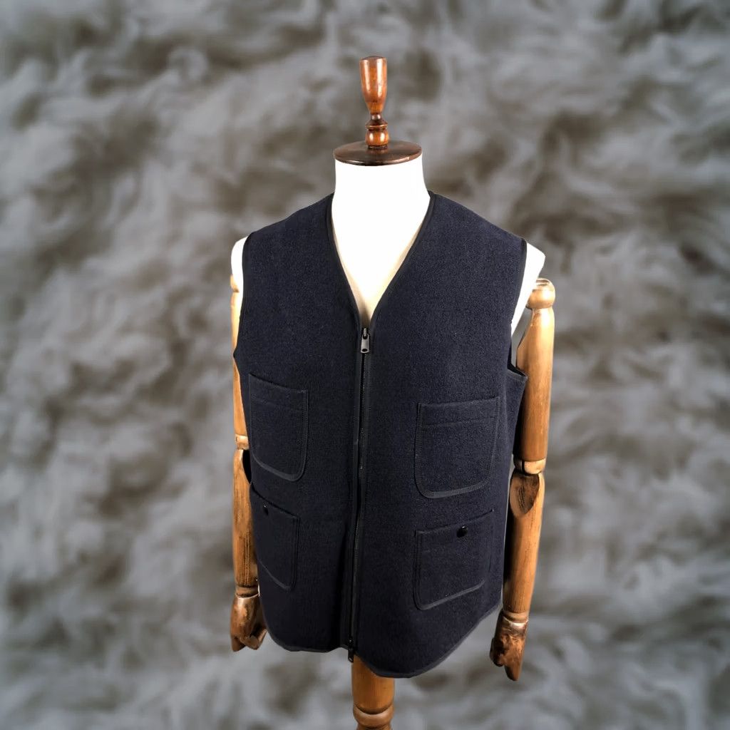 Circolo 1901 Circolo 1901 Men Gilet Wool Dark Blue Size 40 UK40 Virgin Wool Two-Way Zipper Casual Vest Size US XXS / EU 40 - 1 Thumbnail