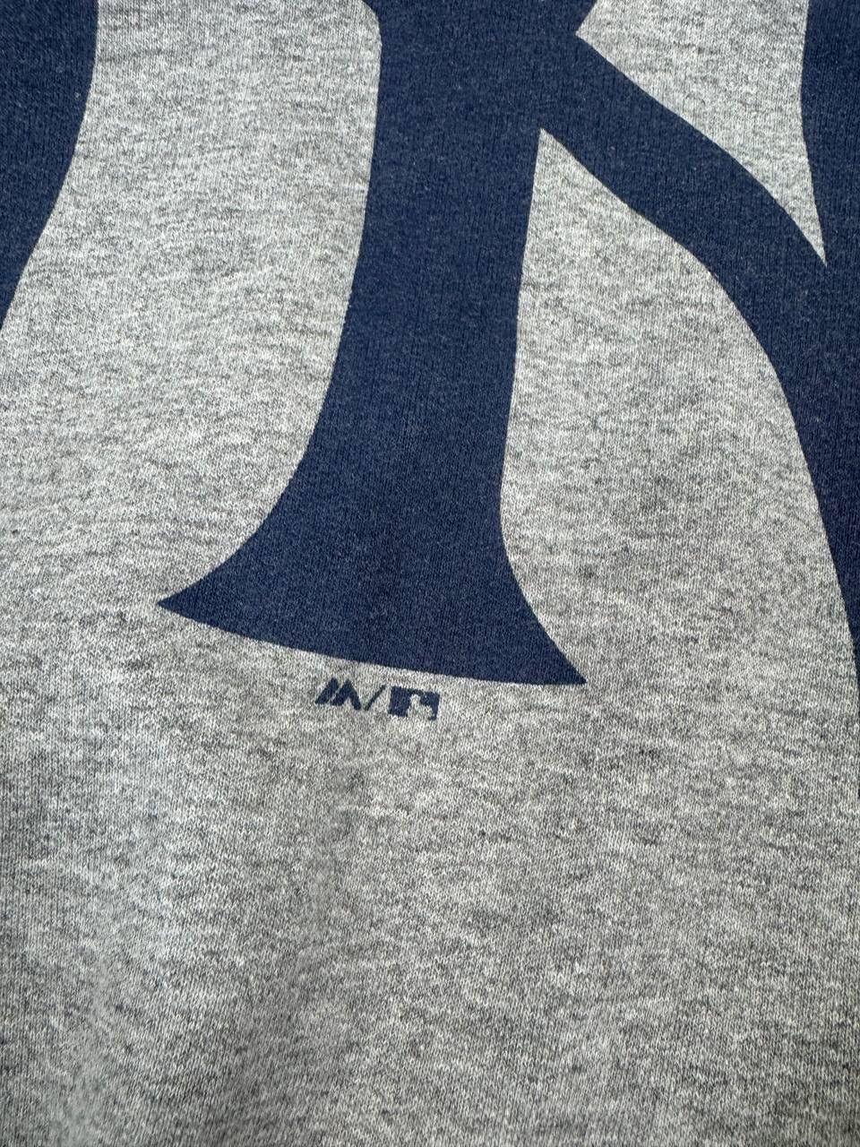 Majestic Vintage Majestic New York Yankees Sweatshirt Big Logo Y2K Size US M / EU 48-50 / 2 - 7 Thumbnail