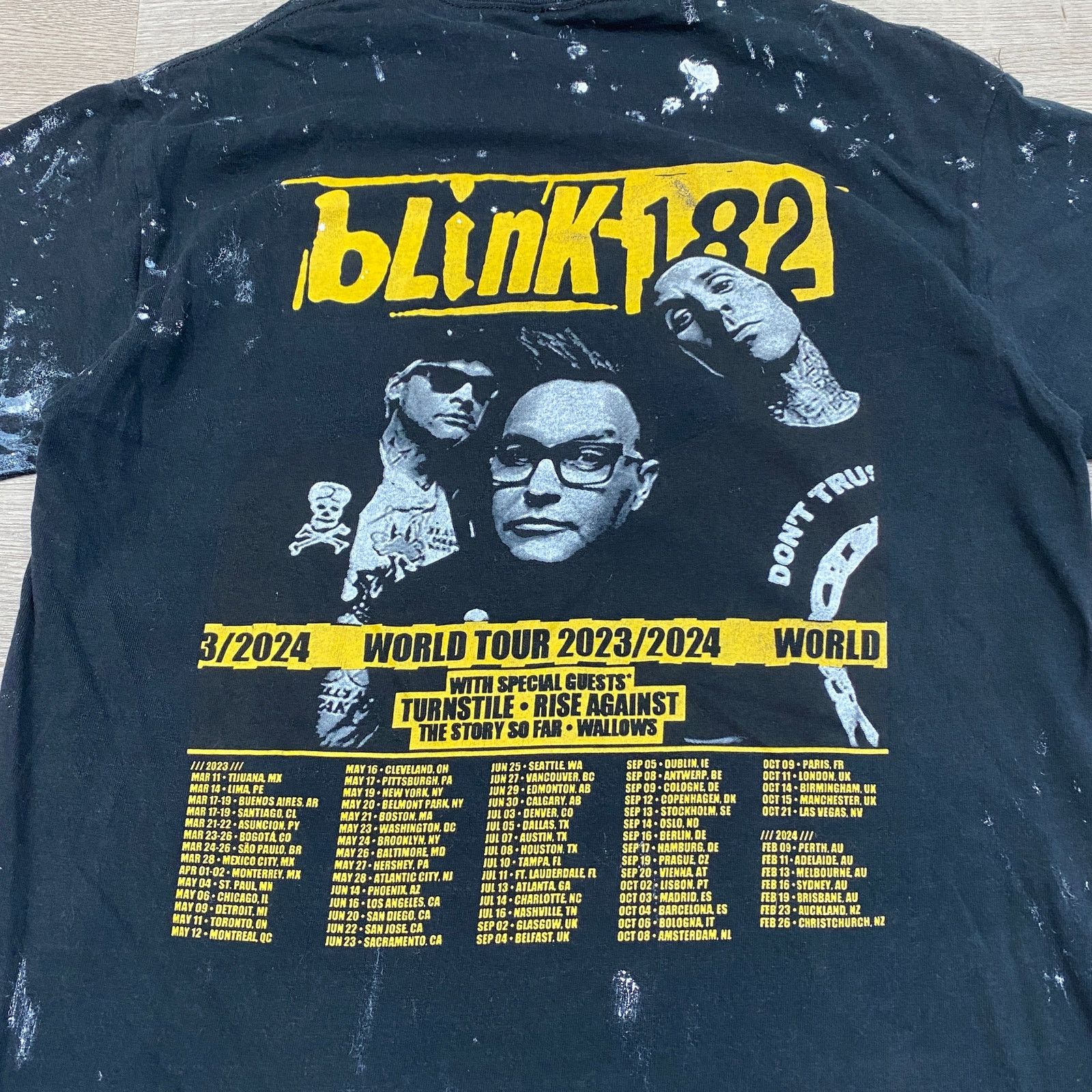 Band Tees × Gildan Blink 182 World Tour 2023/24 Paint Splatter T Shirt Medium Size US M / EU 48-50 / 2 - 4 Thumbnail