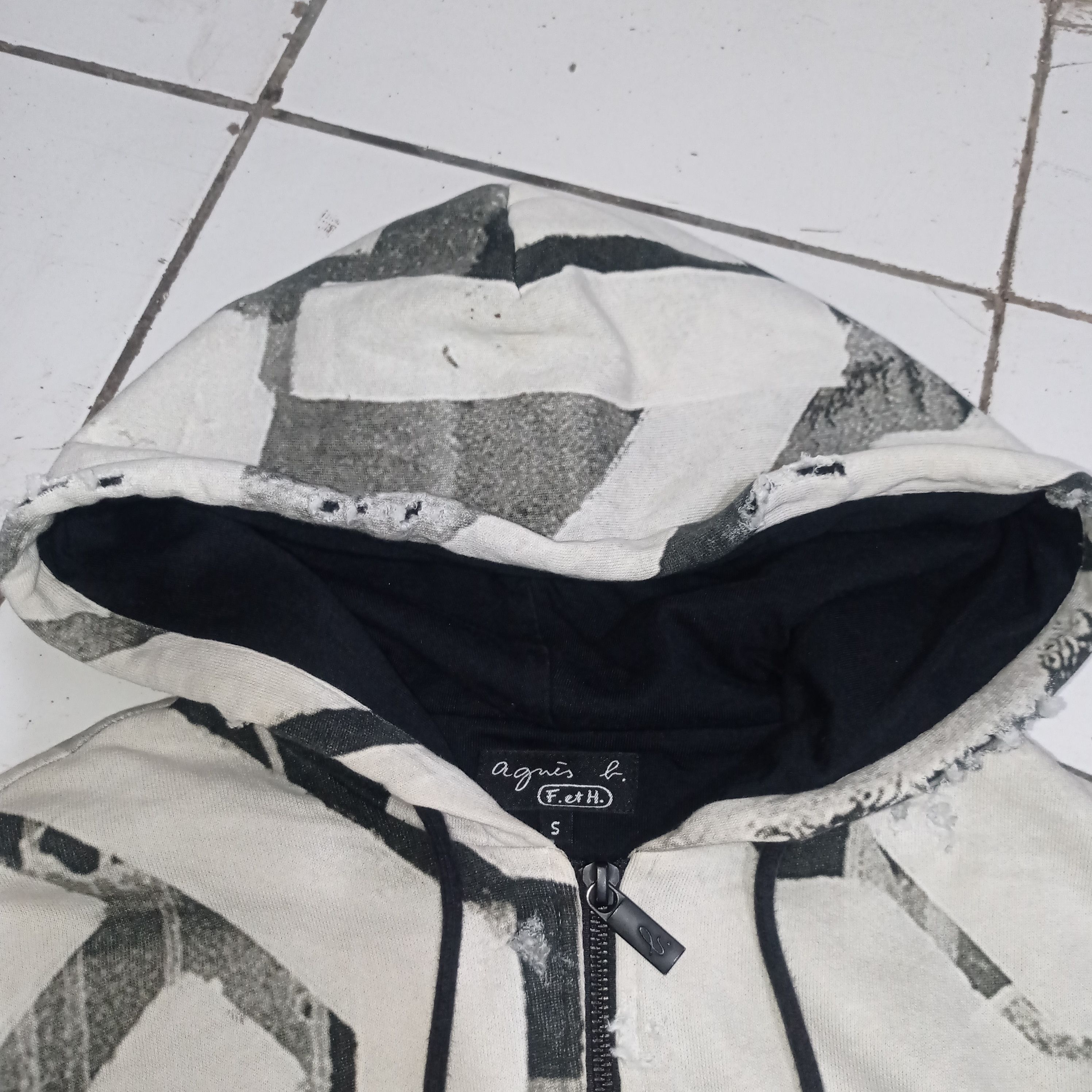 agnes b. Agnes b Size US S / EU 44-46 / 1 - 2 Thumbnail