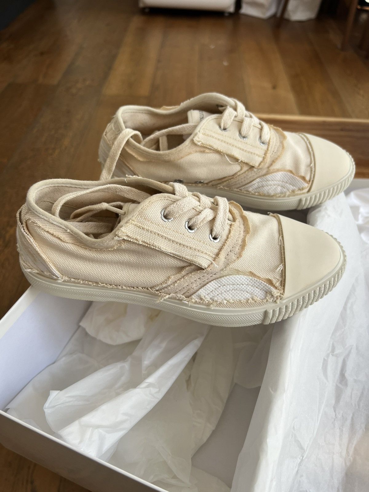 Maison Margiela Maison Margiela Inside-Out Canvas Natural Low Top Sneakers Size US 6 / IT 36 - 6 Thumbnail