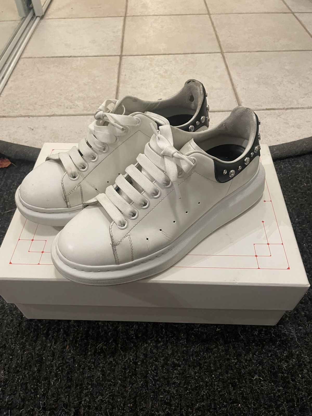Alexander McQueen Alexander McQueen Oversized studded leather Size US 8.5 / EU 41-42 - 1 Thumbnail