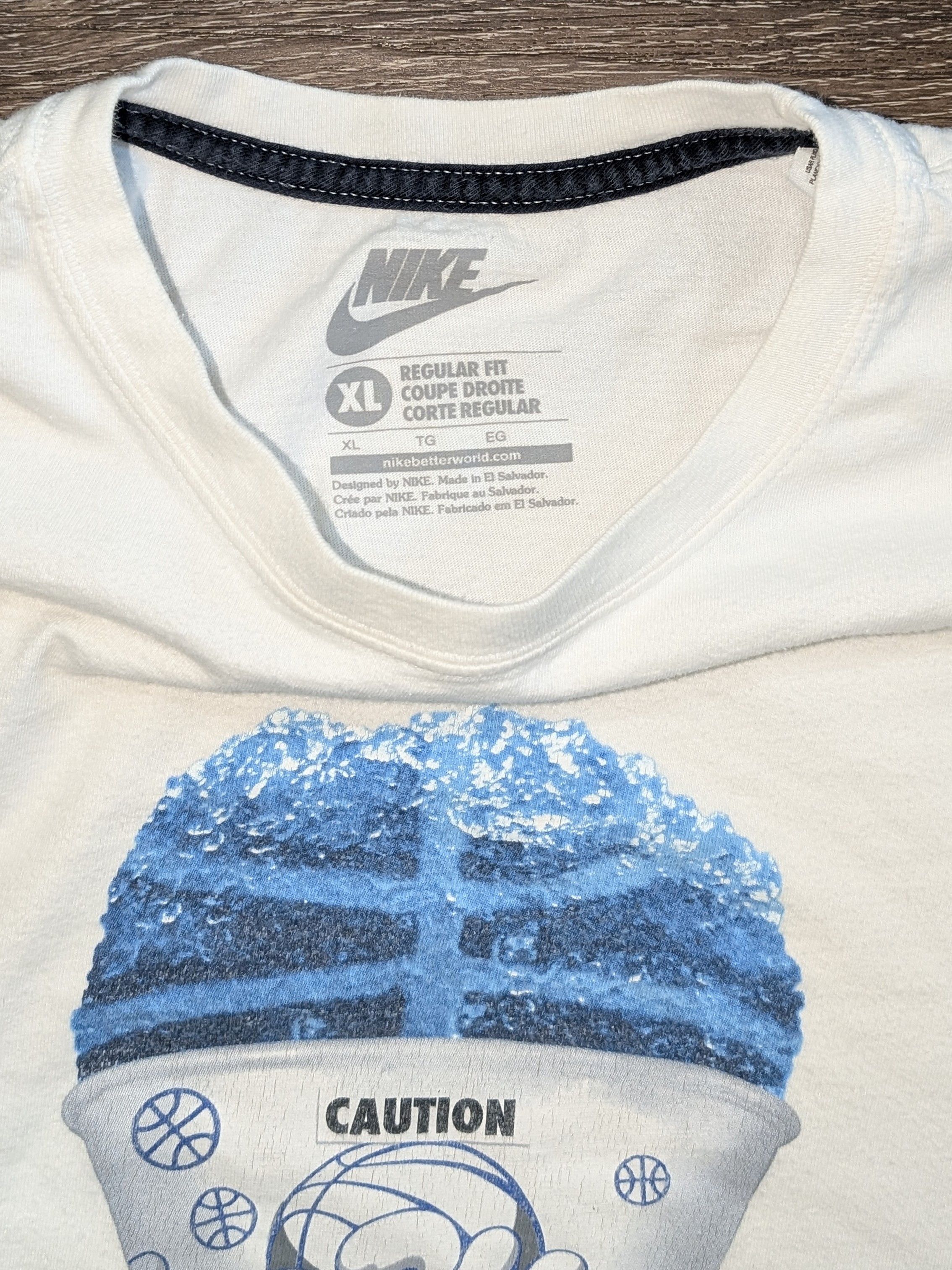 Nike Nike Basketball 2 Cold 2 Hold snow cone t-shirt - SIZE XL Size US XL / EU 56 / 4 - 3 Thumbnail