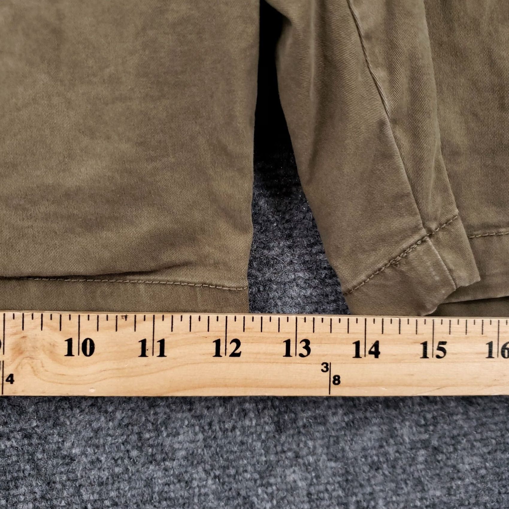 Tommy Hilfiger Tommy Hilfiger Shorts Mens 42 Brown Bermuda Mid Rise Zip Fly Cotton Chino Size US 42 / EU 58 - 4 Thumbnail