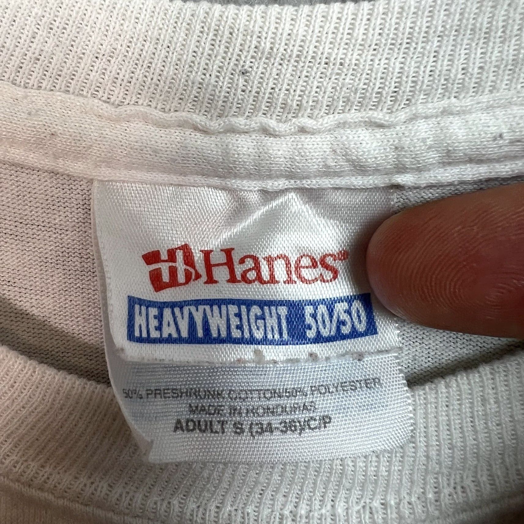 Hanes VINTAGE 1990s Hanes Cotton Blend Graphic Tee Short Sleeve Adult Men S White Love Heart Couple Airbrush T Shirt Size US S / EU 44-46 / 1 - 7 Thumbnail