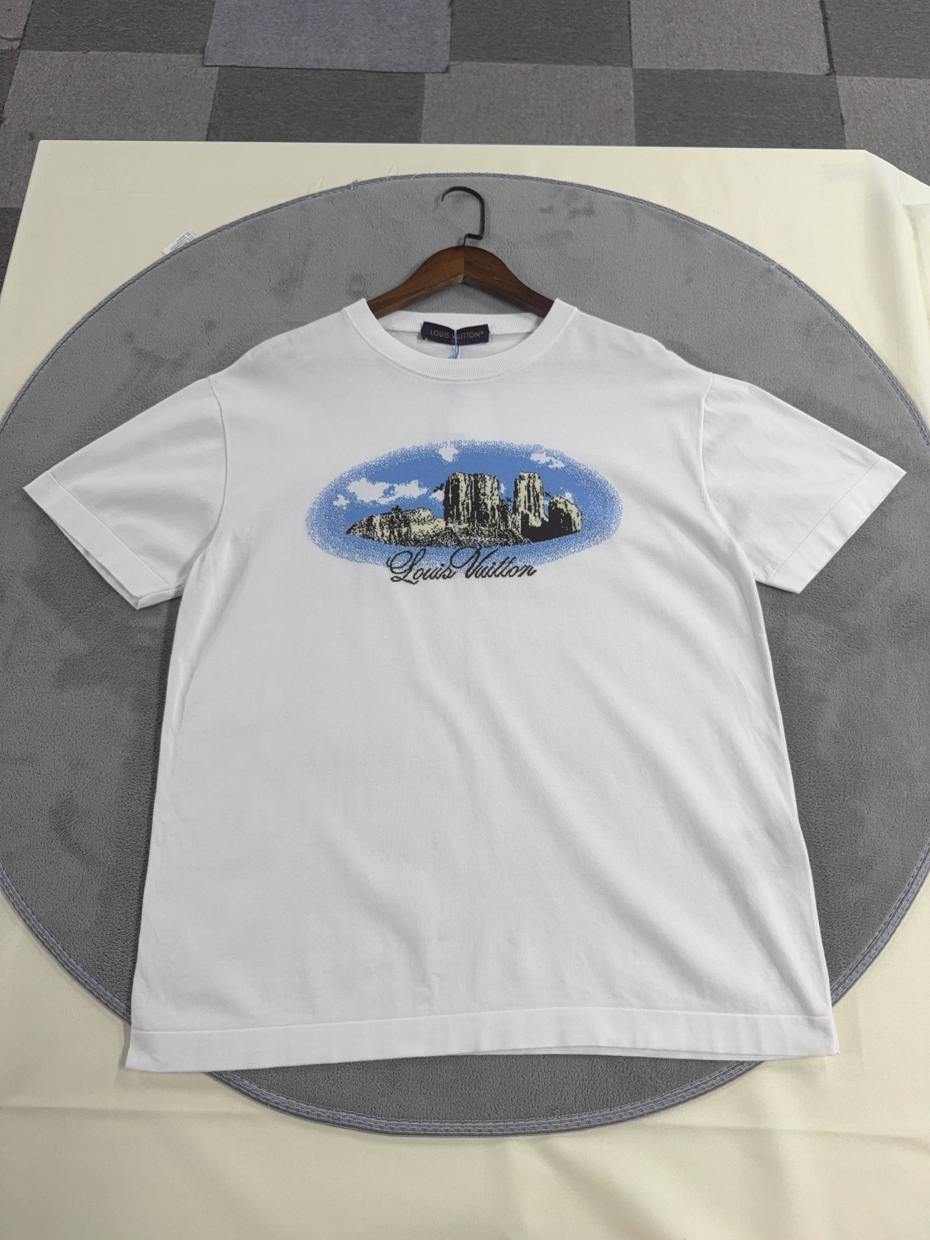 Louis Vuitton Louis Vuitton Landscape Print T-Shirt Size L Size US L / EU 52-54 / 3 - 1 Thumbnail