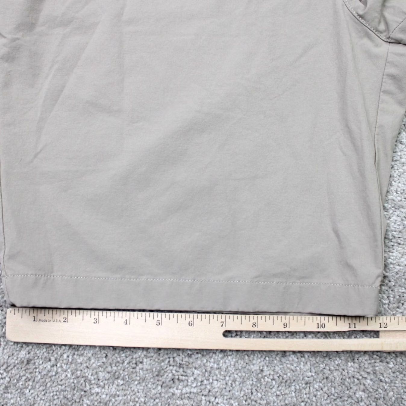 Vineyard Vines VINEYARD VINES OTG Shorts Mens 38 Beige 9" On the Go Performance Stretch Chino Casual Regular Inseam 9" Size US 38 / EU 54 - 4 Thumbnail